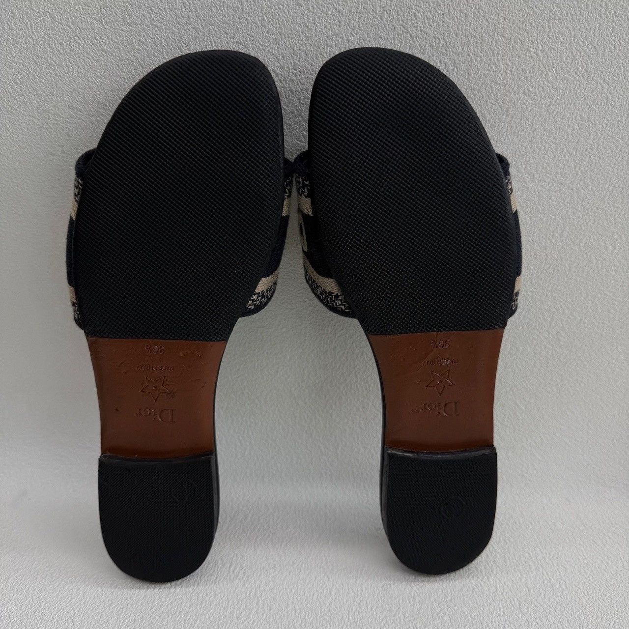 Dior Dior Dway Embroidered Slide Sandals Size 36.5 Size US 6.5 / IT 36.5 - 8 Thumbnail