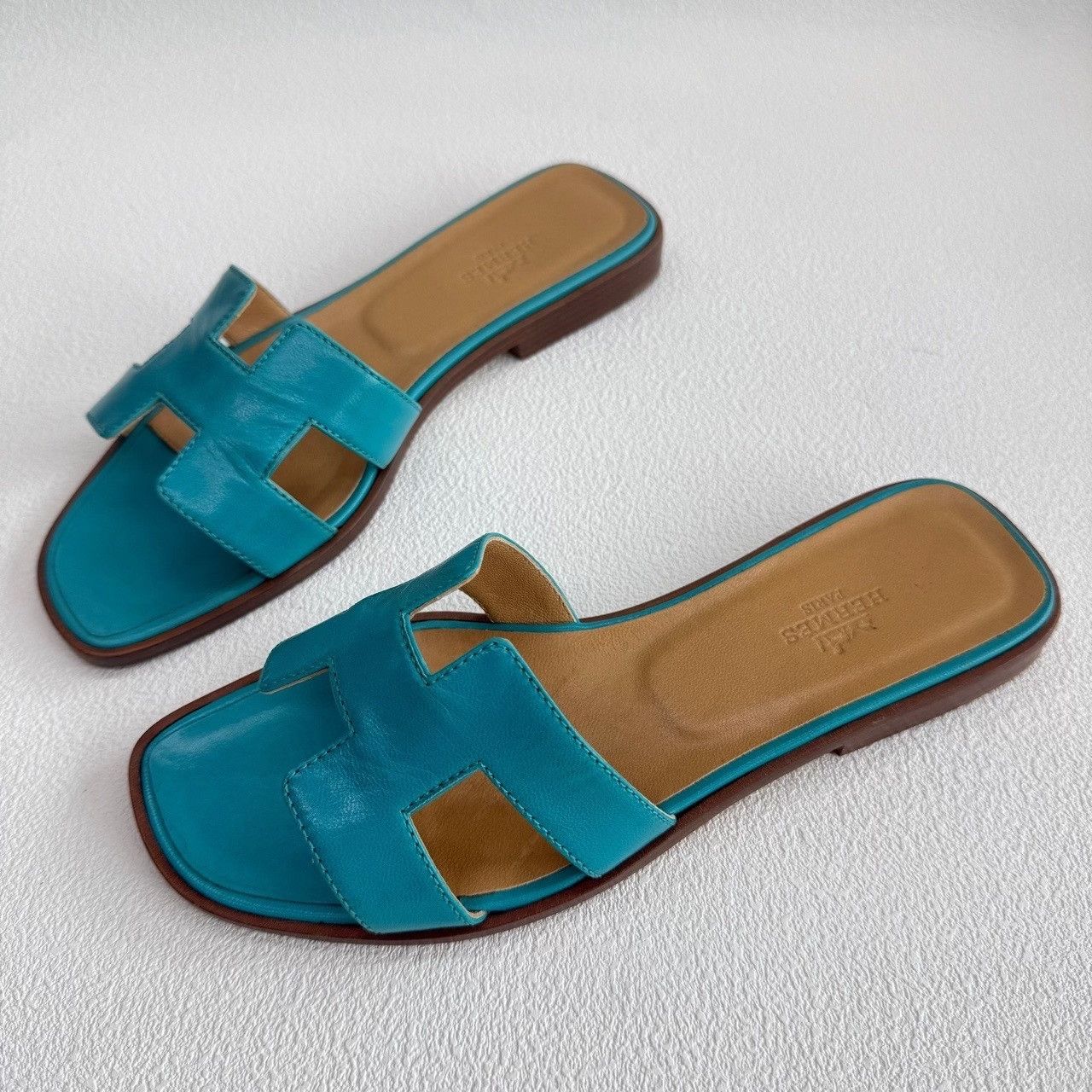 Hermes Hermes Blue Leather Oran Sandals Size 36.5 Size US 5.5 / IT 35.5 - 2 Thumbnail