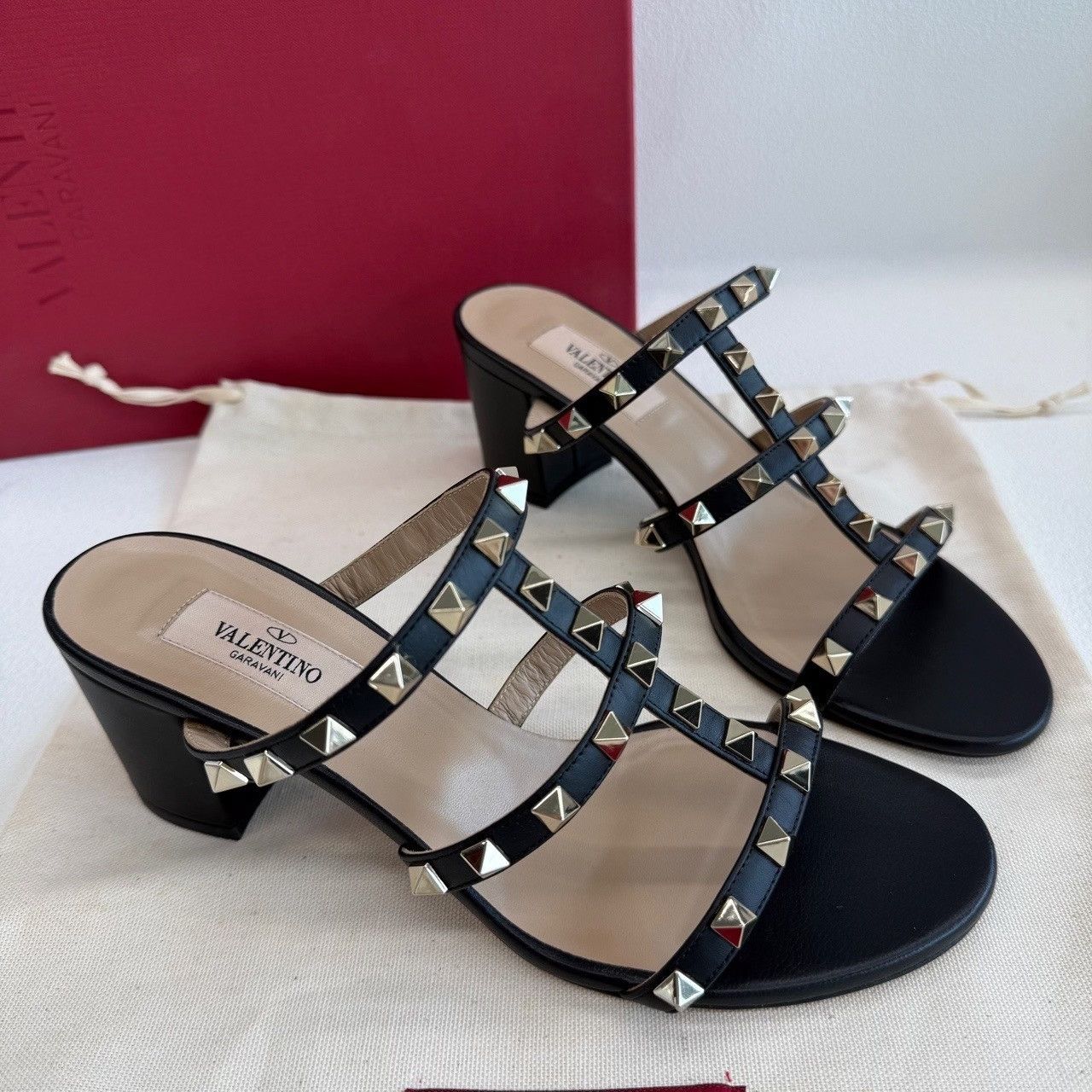 Valentino Valentino Rockstud Black Sandals Size 37 Size US 7 / IT 37 - 5 Thumbnail