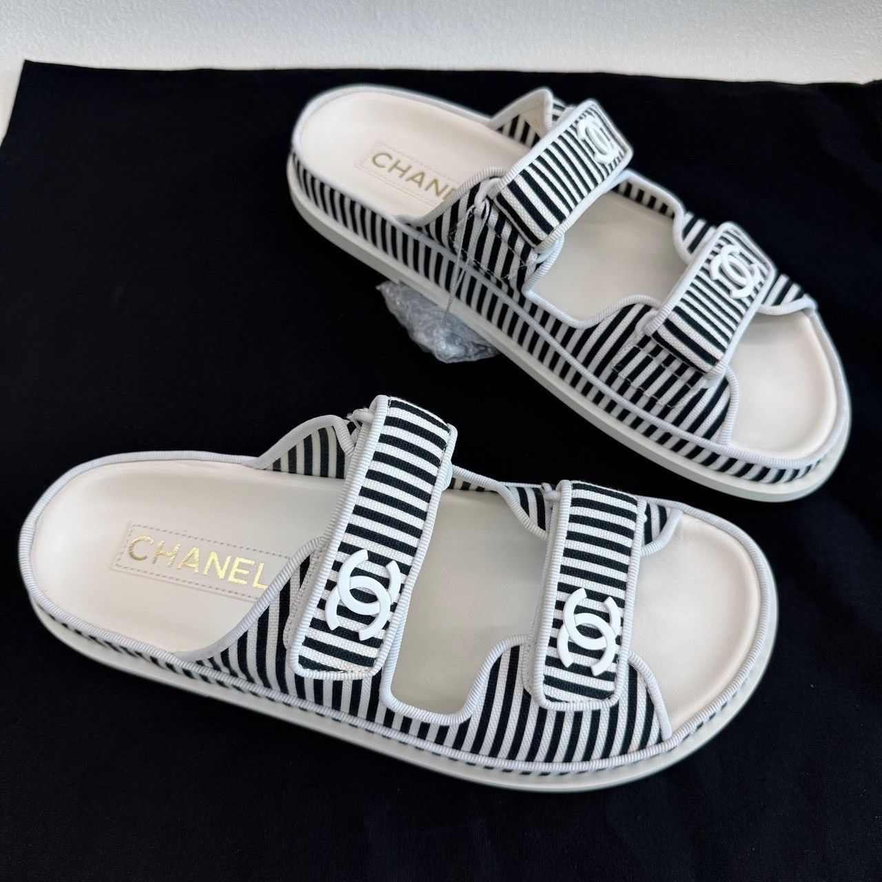 Chanel Chanel Striped Logo Sandals Size 39 Size US 9 / IT 39 - 4 Thumbnail