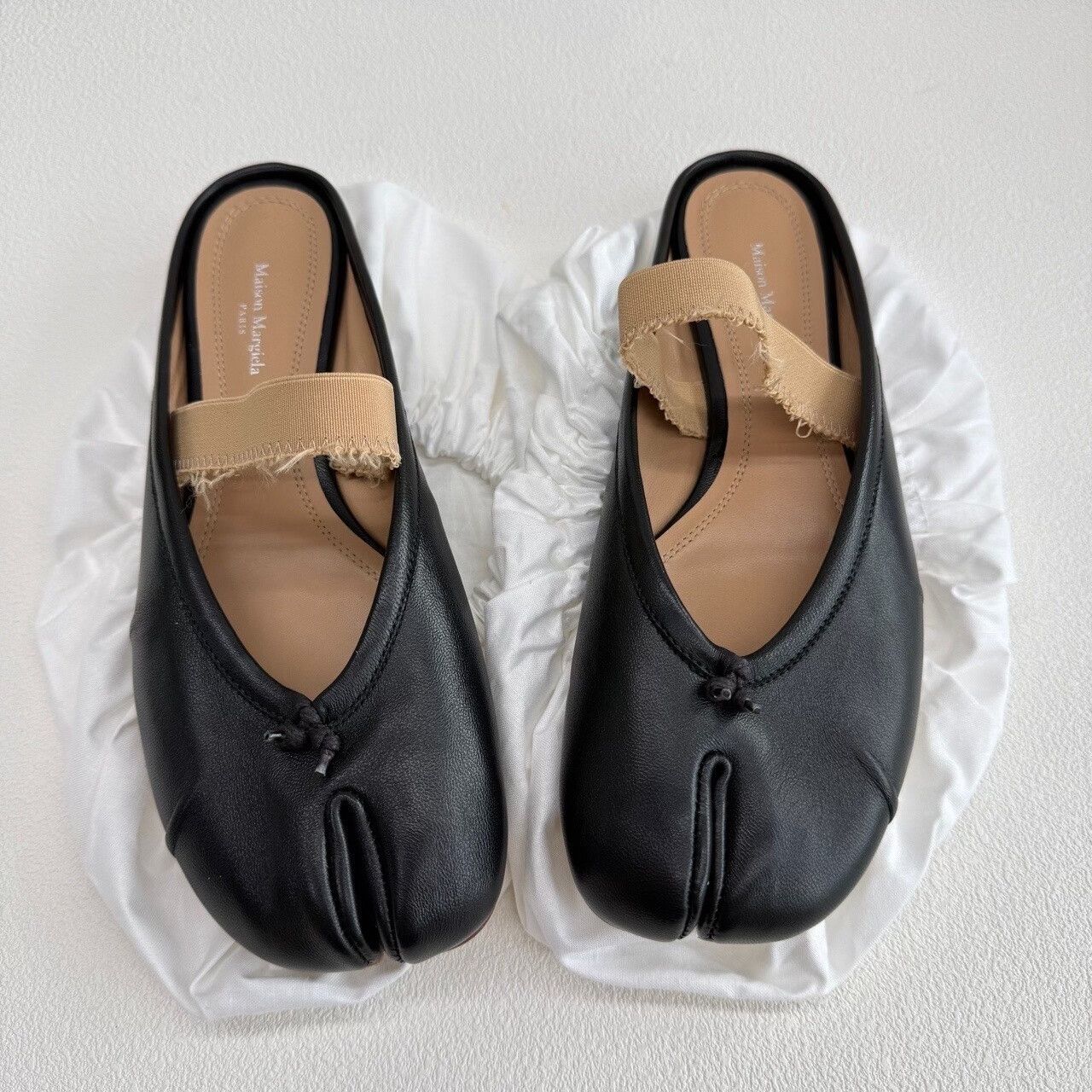 Maison Margiela Maison Margiela Tabi Leather Slip Ons Size 37.5 Size US 7.5 / IT 37.5 - 2 Thumbnail