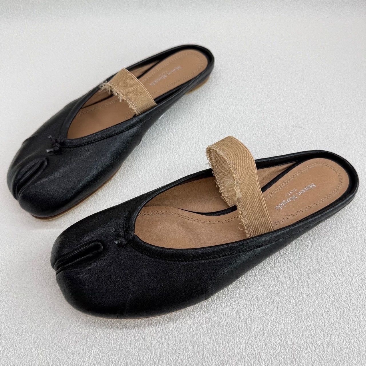 Maison Margiela Maison Margiela Tabi Leather Slip Ons Size 37.5 Size US 7.5 / IT 37.5 - 3 Thumbnail