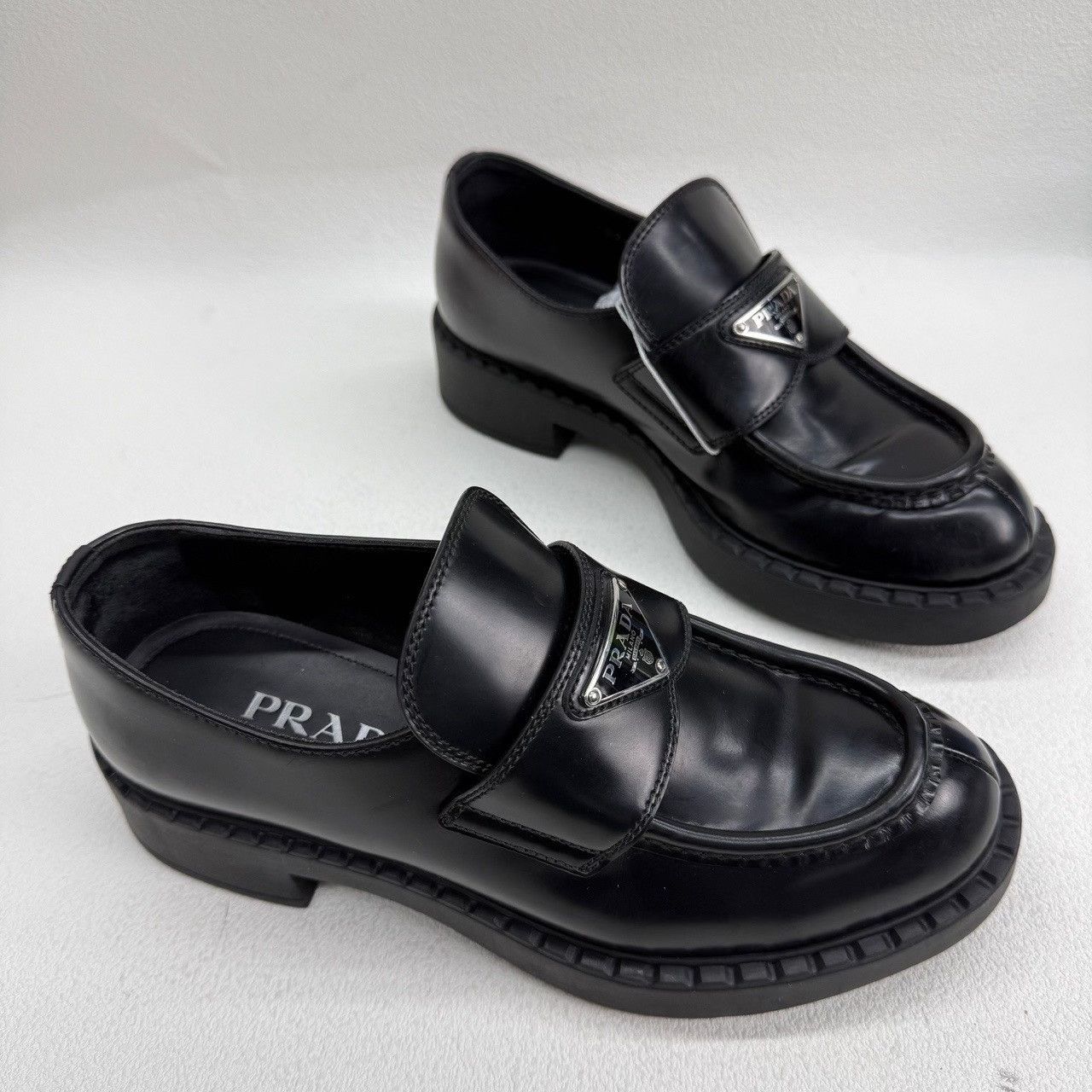 Prada Prada Leather Triangle Logo Loafers Size 37 Size US 7 / IT 37 - 4 Thumbnail
