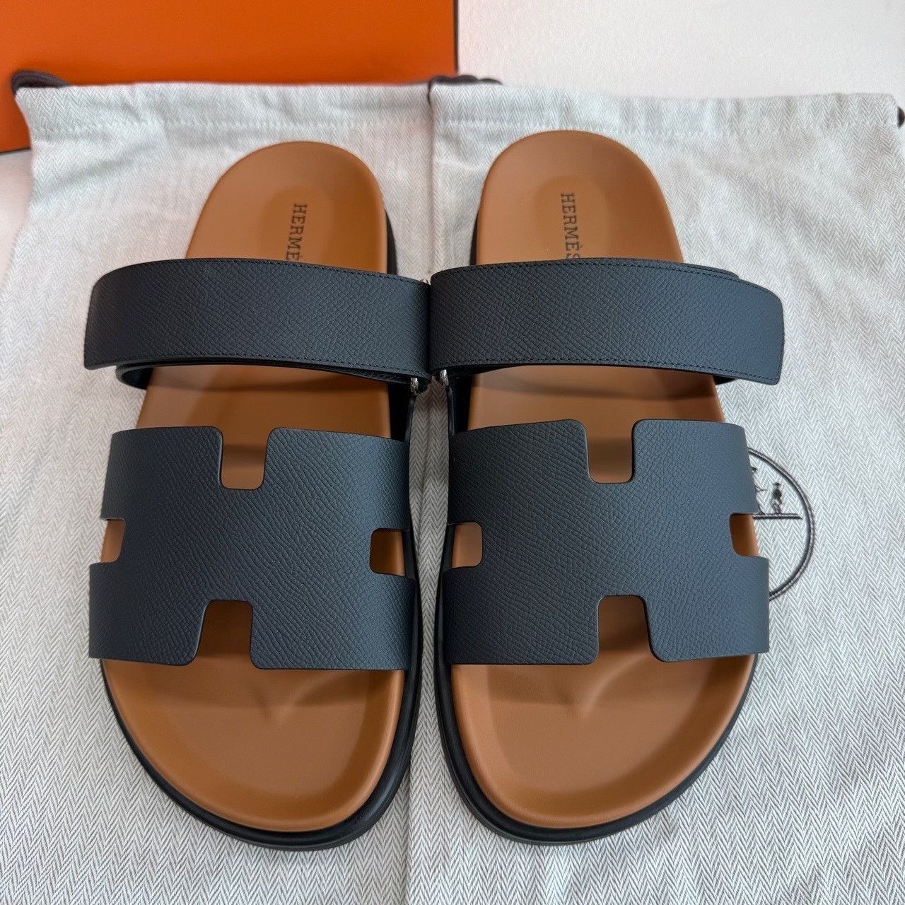 Hermes Hermès Chypre Leather Sandals Size 8 Size US 8 / EU 41 - 4 Thumbnail