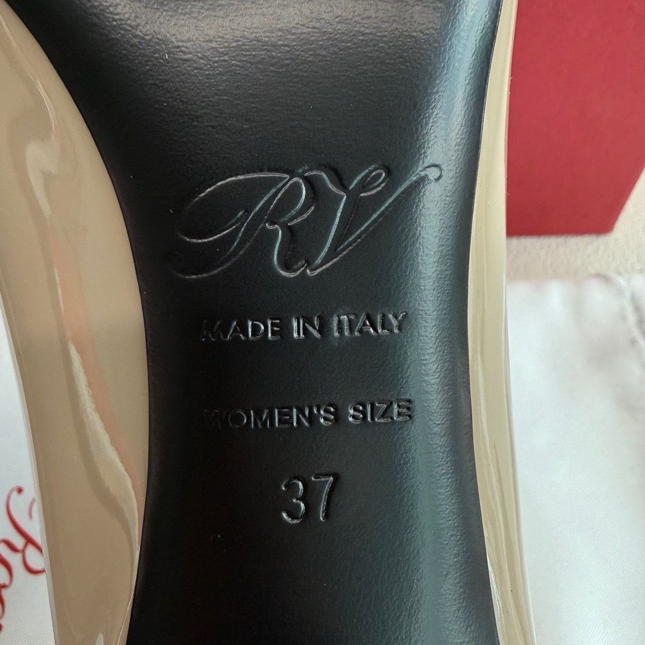Roger Vivier Roger Vivier Patent Leather Pumps Size 37 Size US 7 / IT 37 - 10 Thumbnail