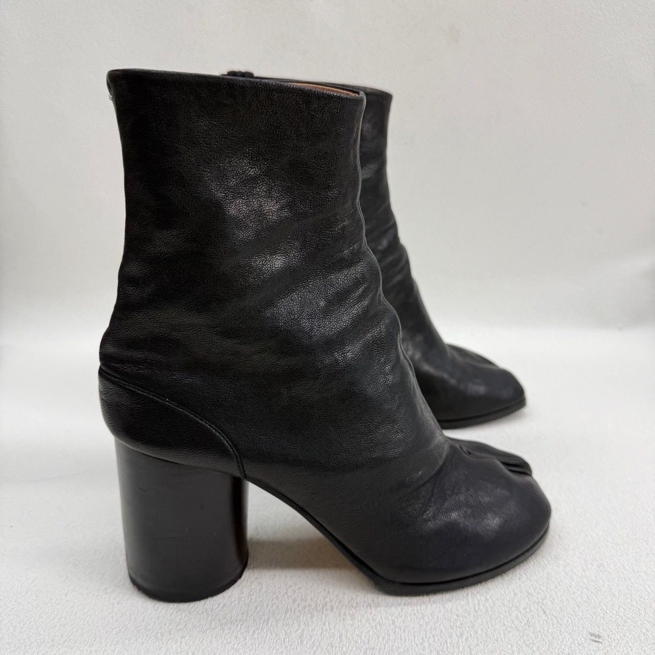 Maison Margiela Maison Margiela Black Leather Tabi Boots Size 37 Size US 7 / IT 37 - 5 Thumbnail