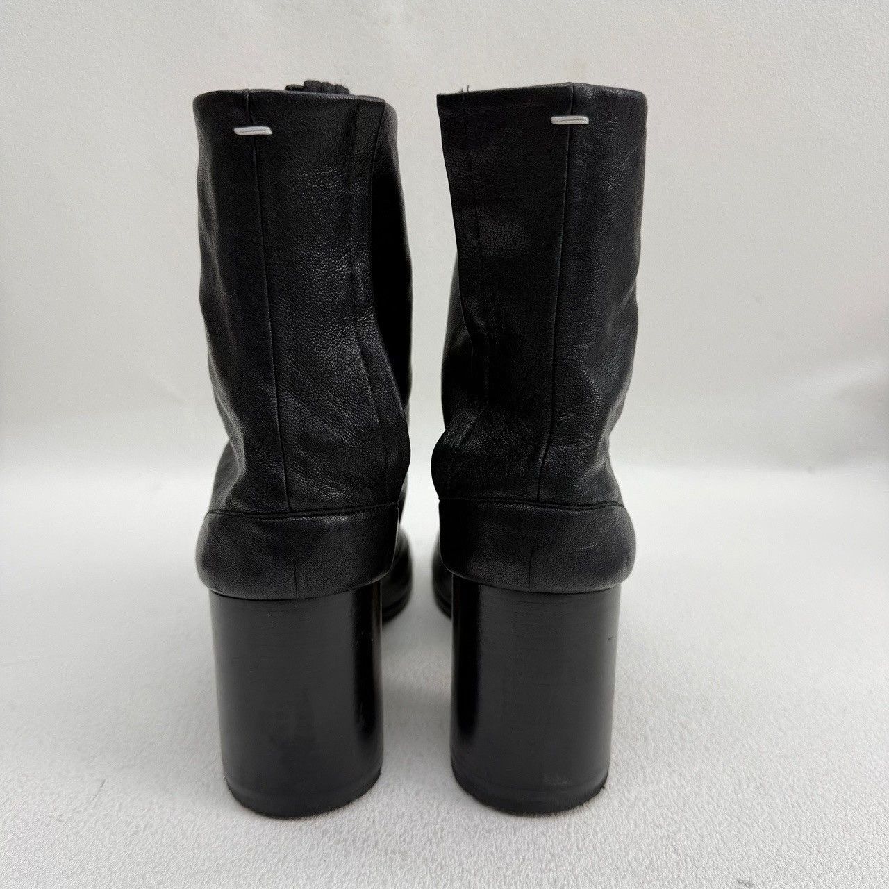 Maison Margiela Maison Margiela Black Leather Tabi Boots Size 37 Size US 7 / IT 37 - 6 Thumbnail