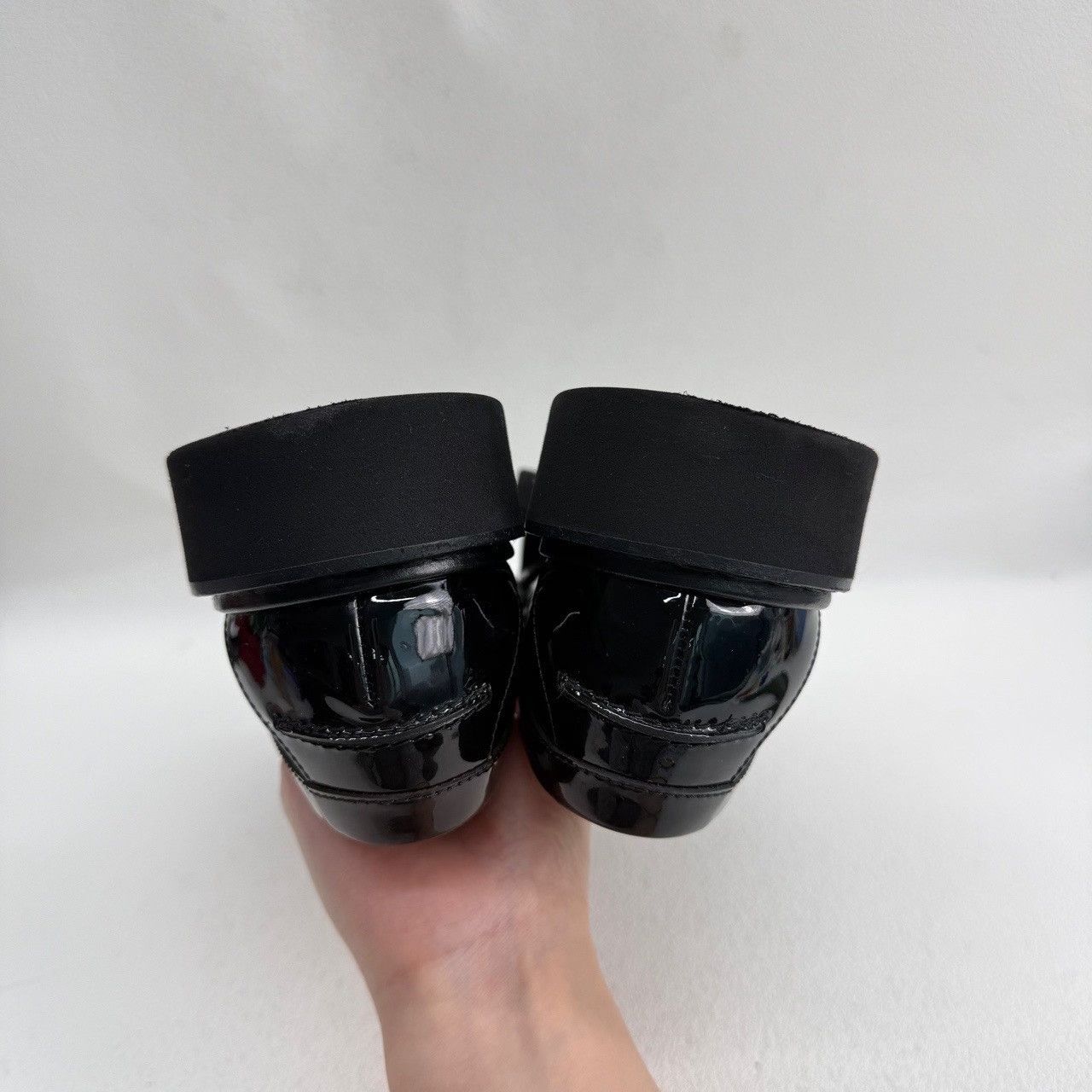 Roger Vivier Roger Vivier Crystal Patent Loafers Size 35.5 Size US 5.5 / IT 35.5 - 7 Thumbnail