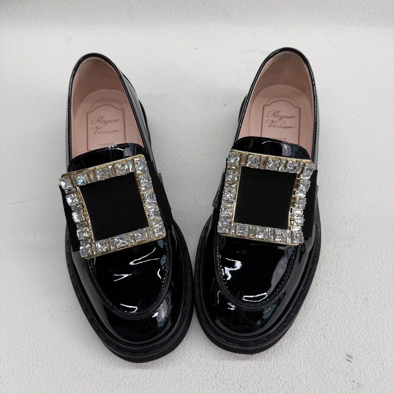 Roger Vivier Roger Vivier Crystal Patent Loafers Size 35.5 Size US 5.5 / IT 35.5 - 10 Thumbnail