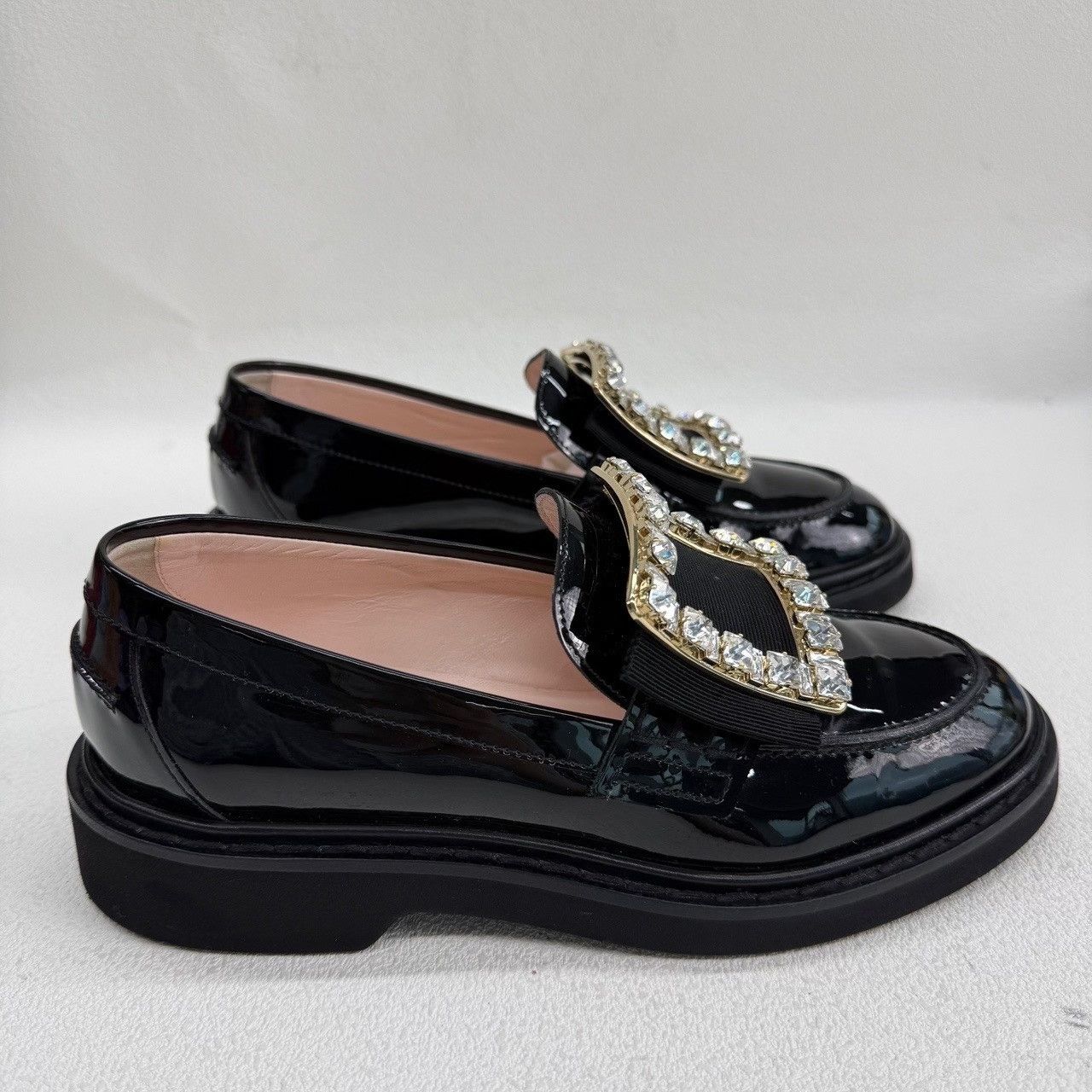 Roger Vivier Roger Vivier Crystal Patent Loafers Size 35.5 Size US 5.5 / IT 35.5 - 5 Thumbnail