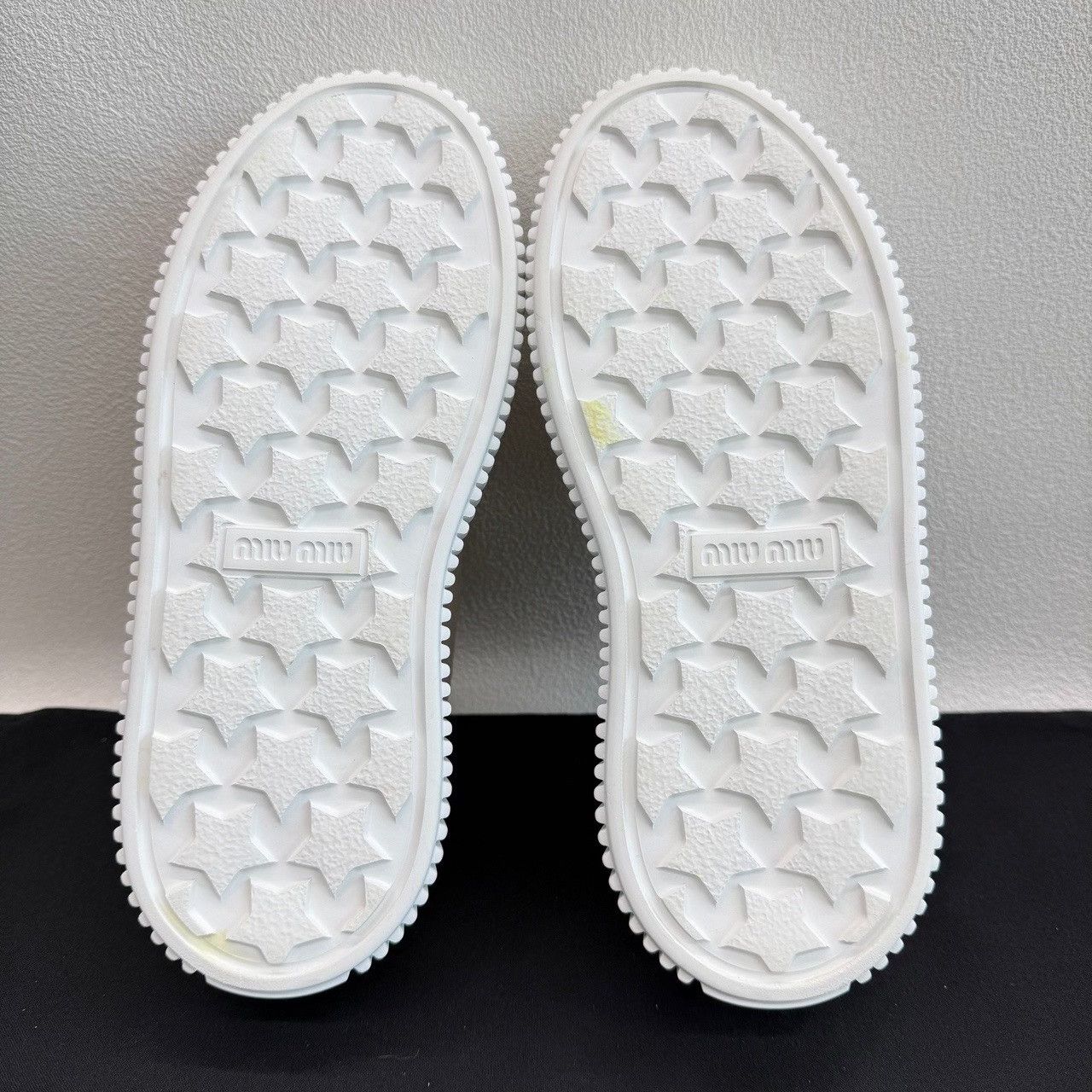 Miu Miu Miu Miu Canvas Platform Sneakers Size 35 Size US 5 / IT 35 - 8 Thumbnail