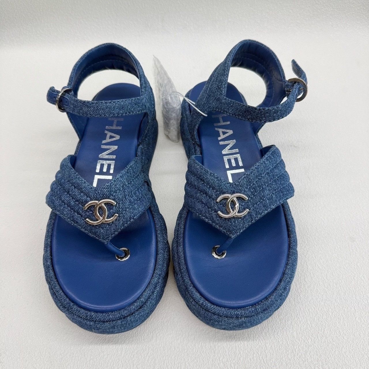 Chanel Chanel Denim Thong Sandals Size 36 Size US 6 / IT 36 - 3 Thumbnail