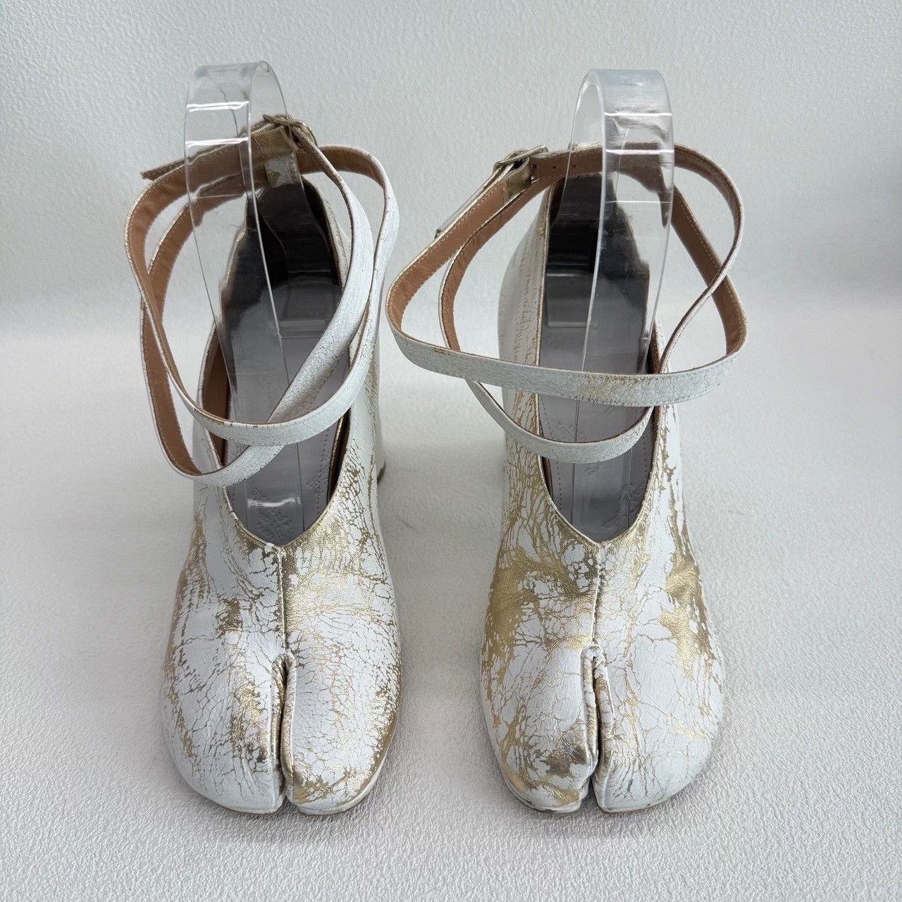 Maison Margiela Maison Margiela Crackle Gold Tabi Heels Size 36.5 Size US 6.5 / IT 36.5 - 3 Thumbnail