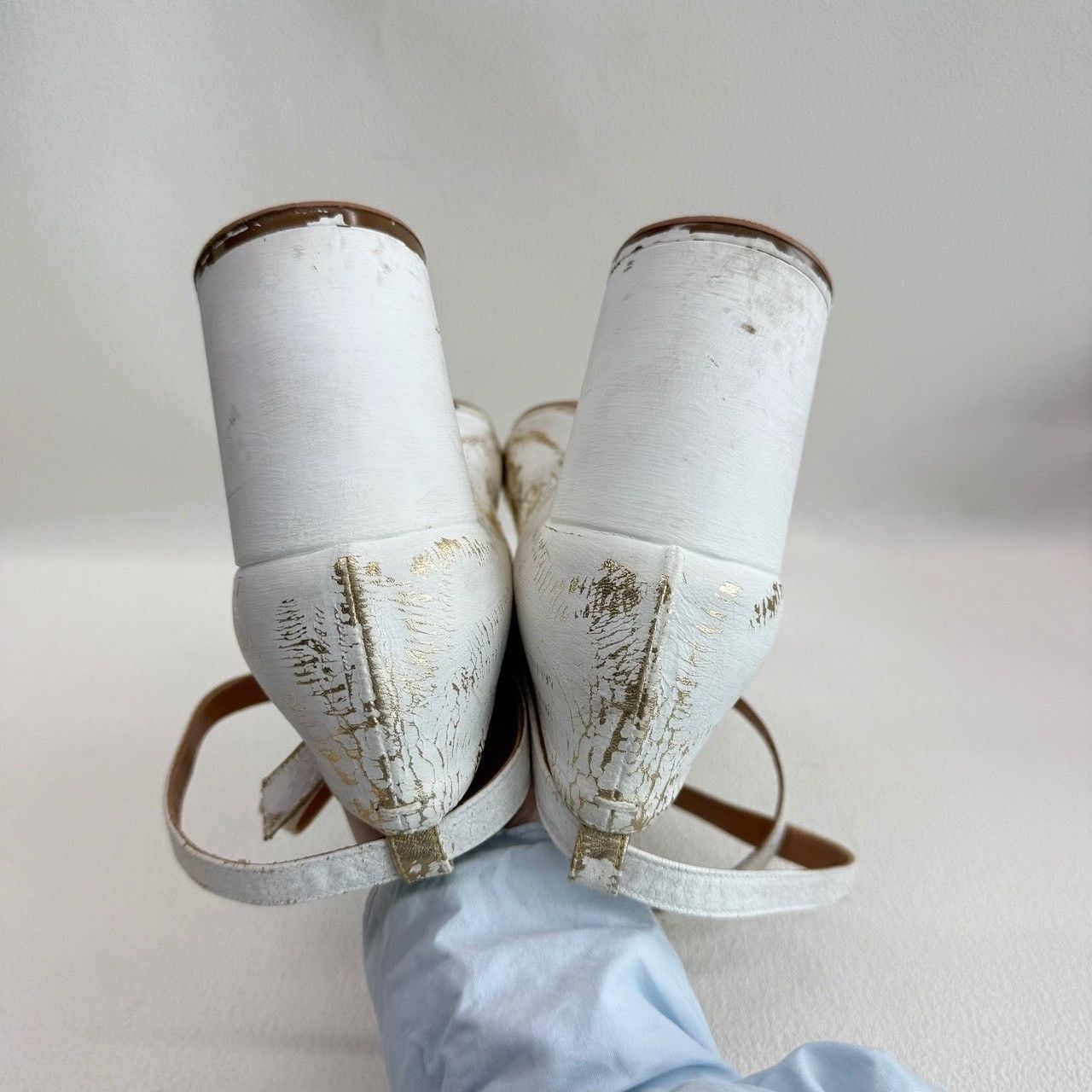 Maison Margiela Maison Margiela Crackle Gold Tabi Heels Size 36.5 Size US 6.5 / IT 36.5 - 7 Thumbnail
