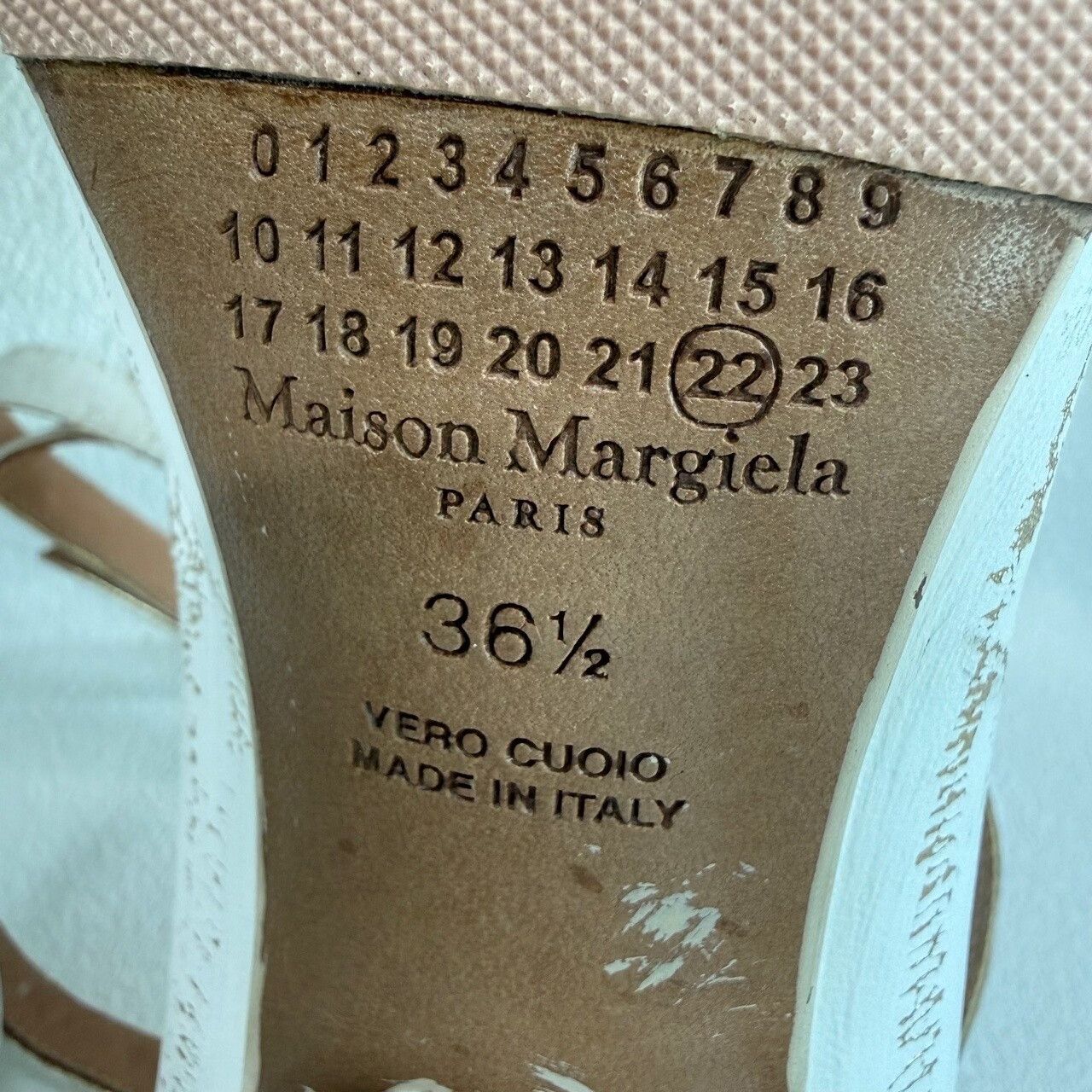 Maison Margiela Maison Margiela Crackle Gold Tabi Heels Size 36.5 Size US 6.5 / IT 36.5 - 9 Thumbnail