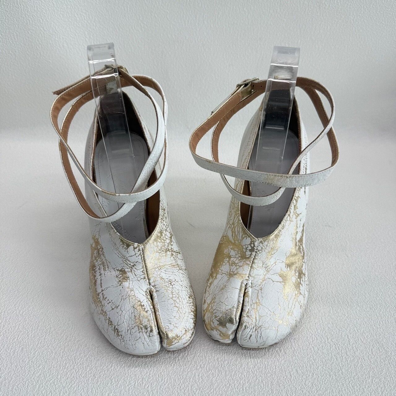 Maison Margiela Maison Margiela Crackle Gold Tabi Heels Size 36.5 Size US 6.5 / IT 36.5 - 10 Thumbnail
