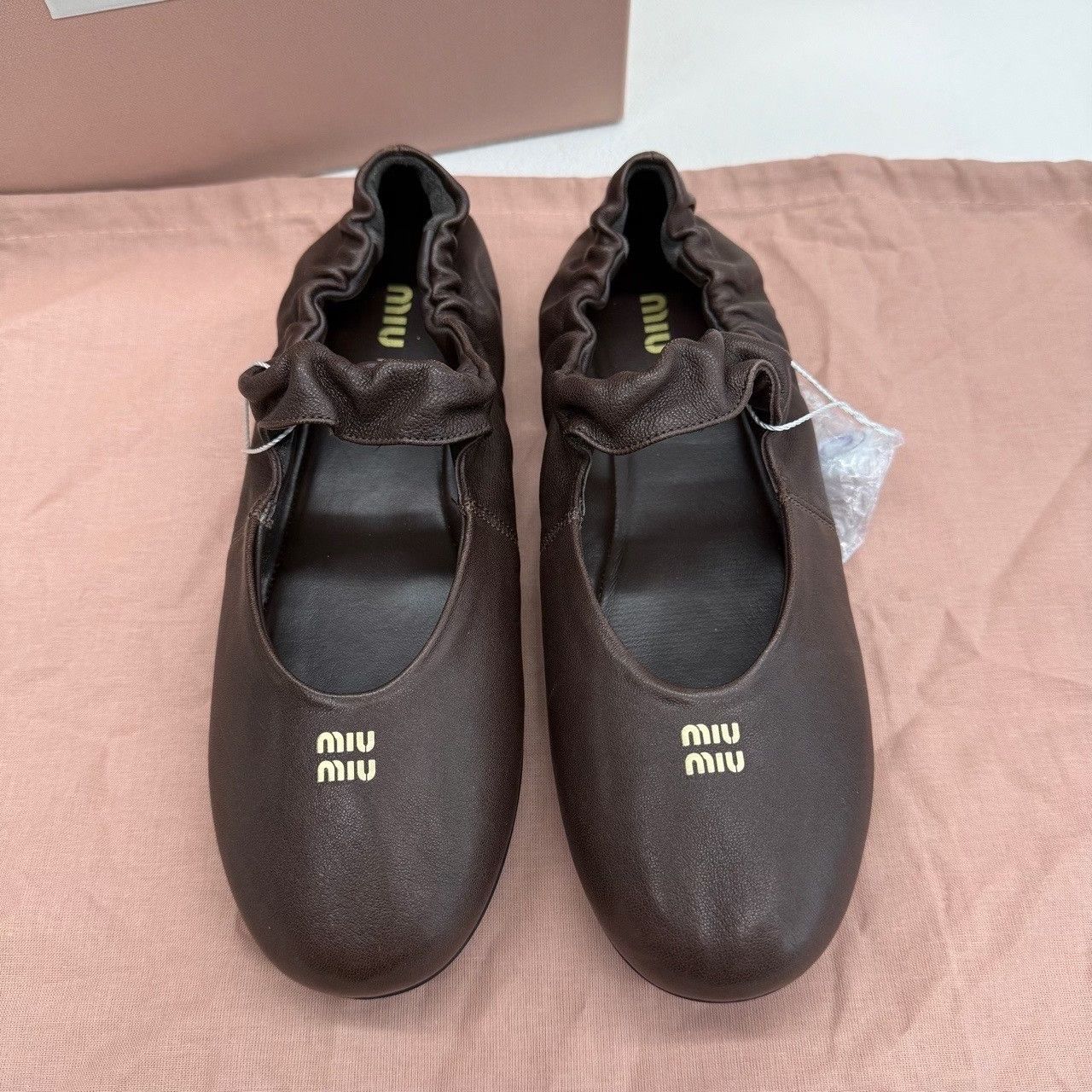 Miu Miu Miu Miu Nappa Leather Logo Flats Size 37 Size US 7 / IT 37 - 7 Thumbnail