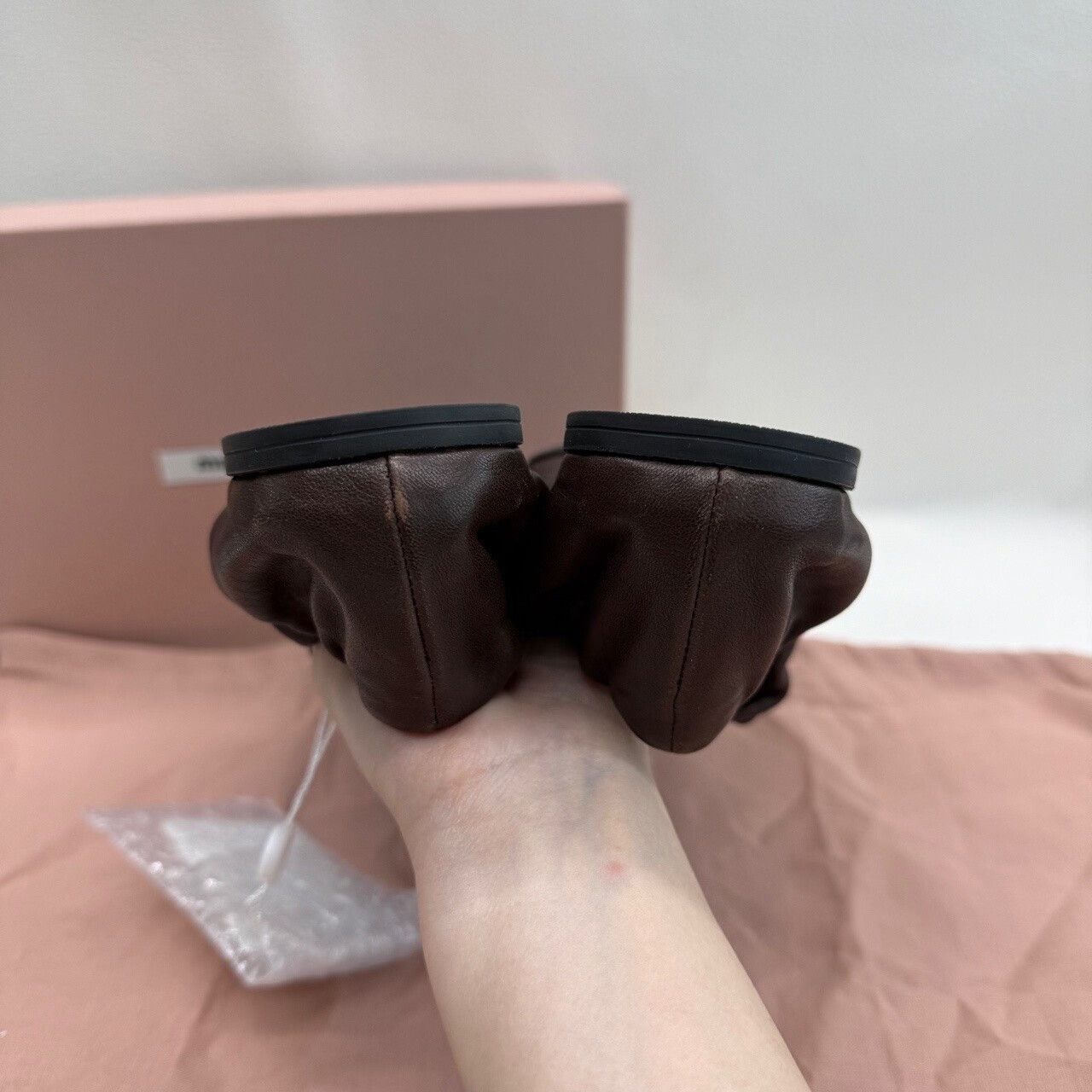 Miu Miu Miu Miu Nappa Leather Logo Flats Size 37 Size US 7 / IT 37 - 8 Thumbnail