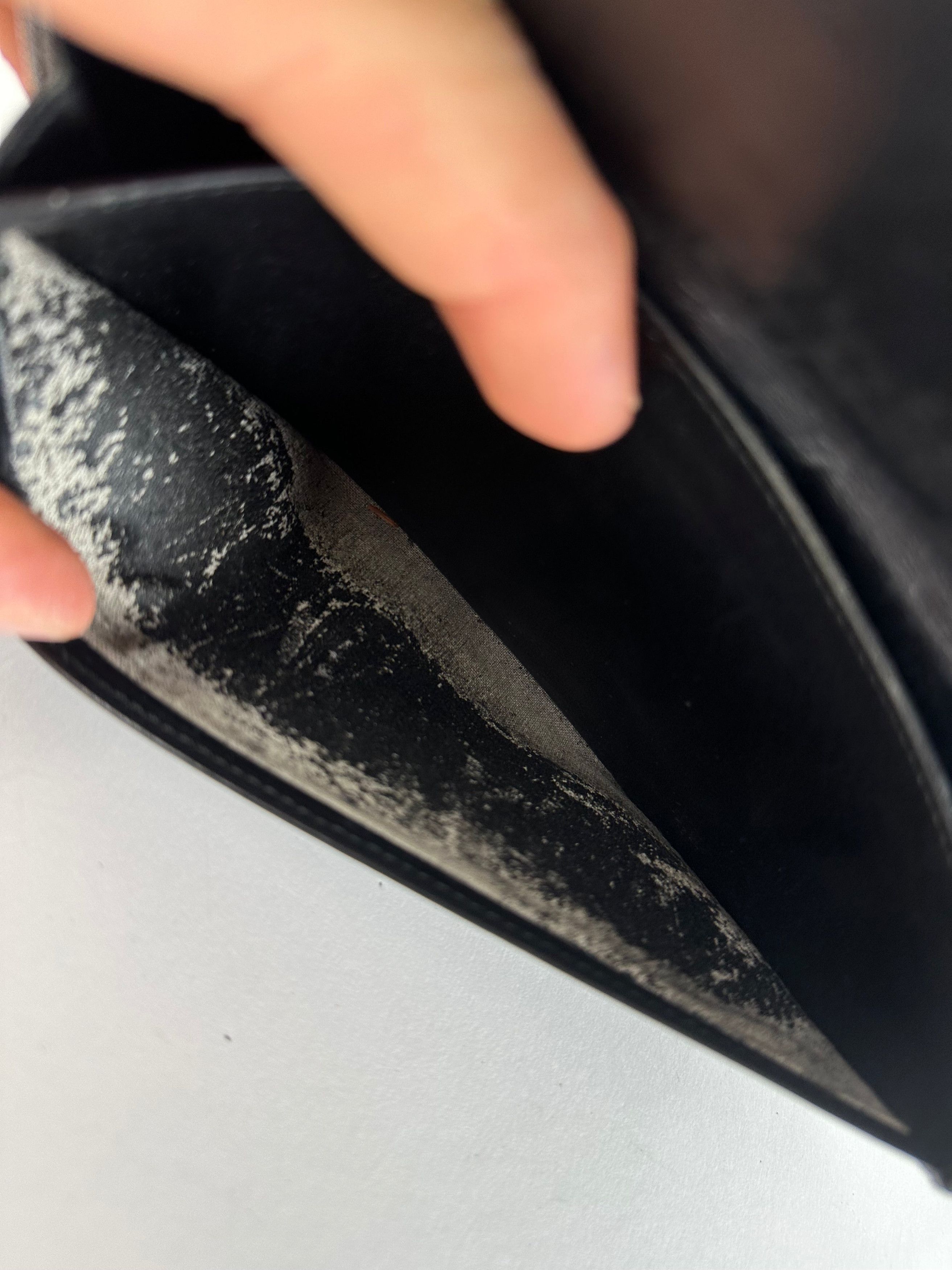 Louis Vuitton Vintage Epi Leather Wallet Y2K Black Silver Size ONE SIZE - 6 Thumbnail