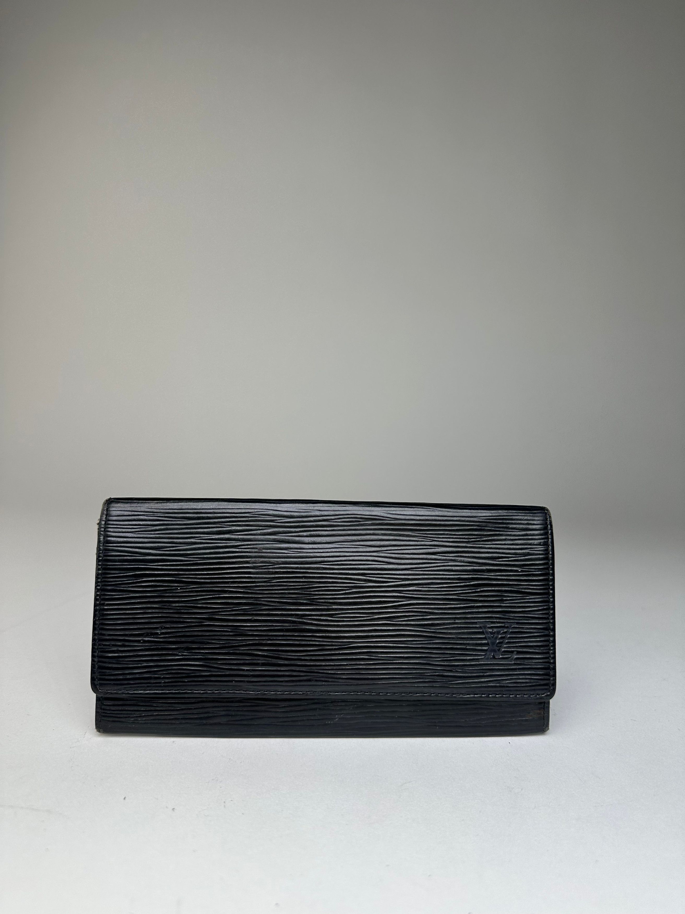 Louis Vuitton Vintage Epi Leather Wallet Y2K Black Silver Size ONE SIZE - 5 Thumbnail