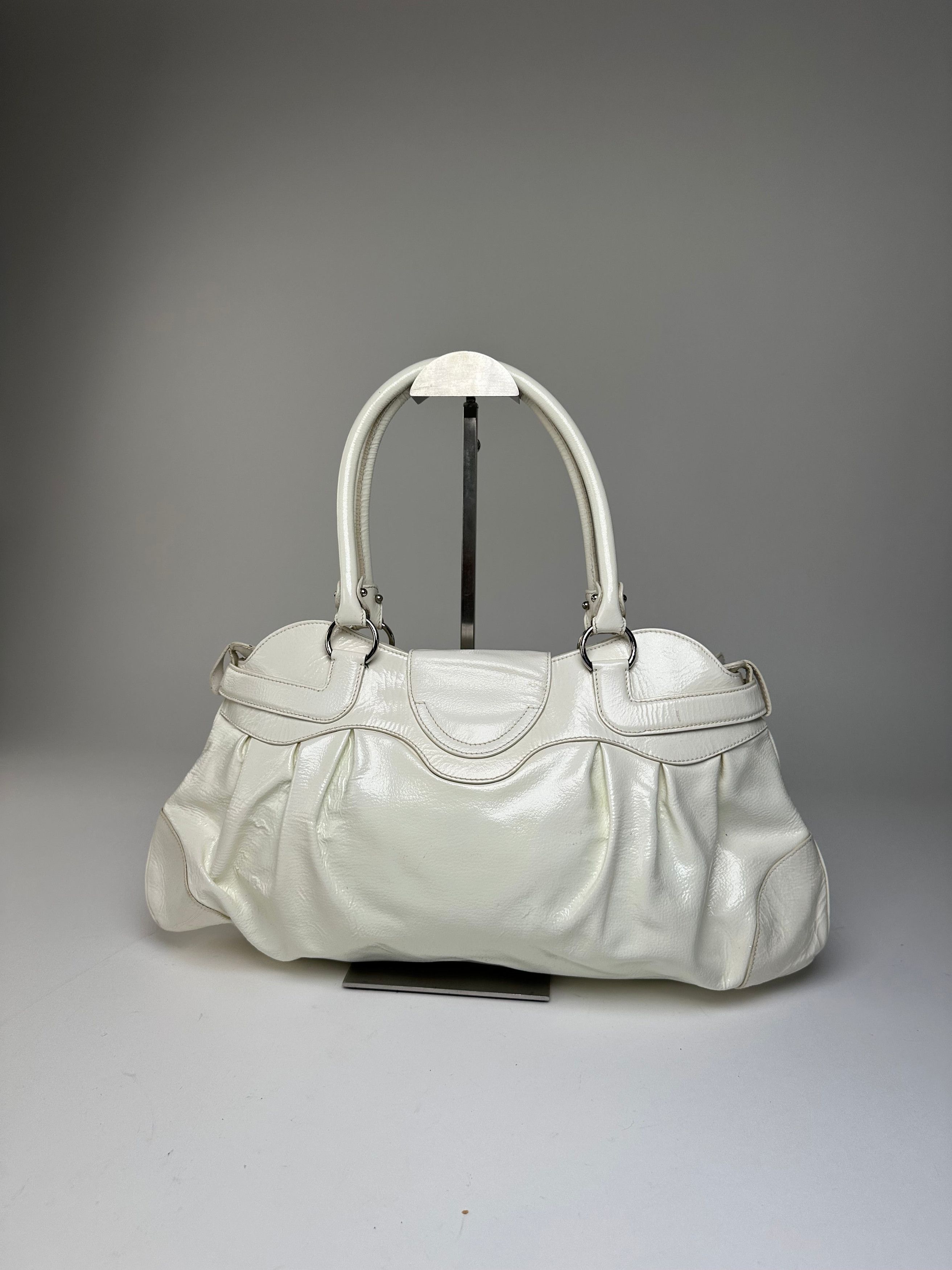 Salvatore Ferragamo Vintage Ferragamo Grained Leather Shoulder Bag White Silver Size ONE SIZE - 10 Thumbnail