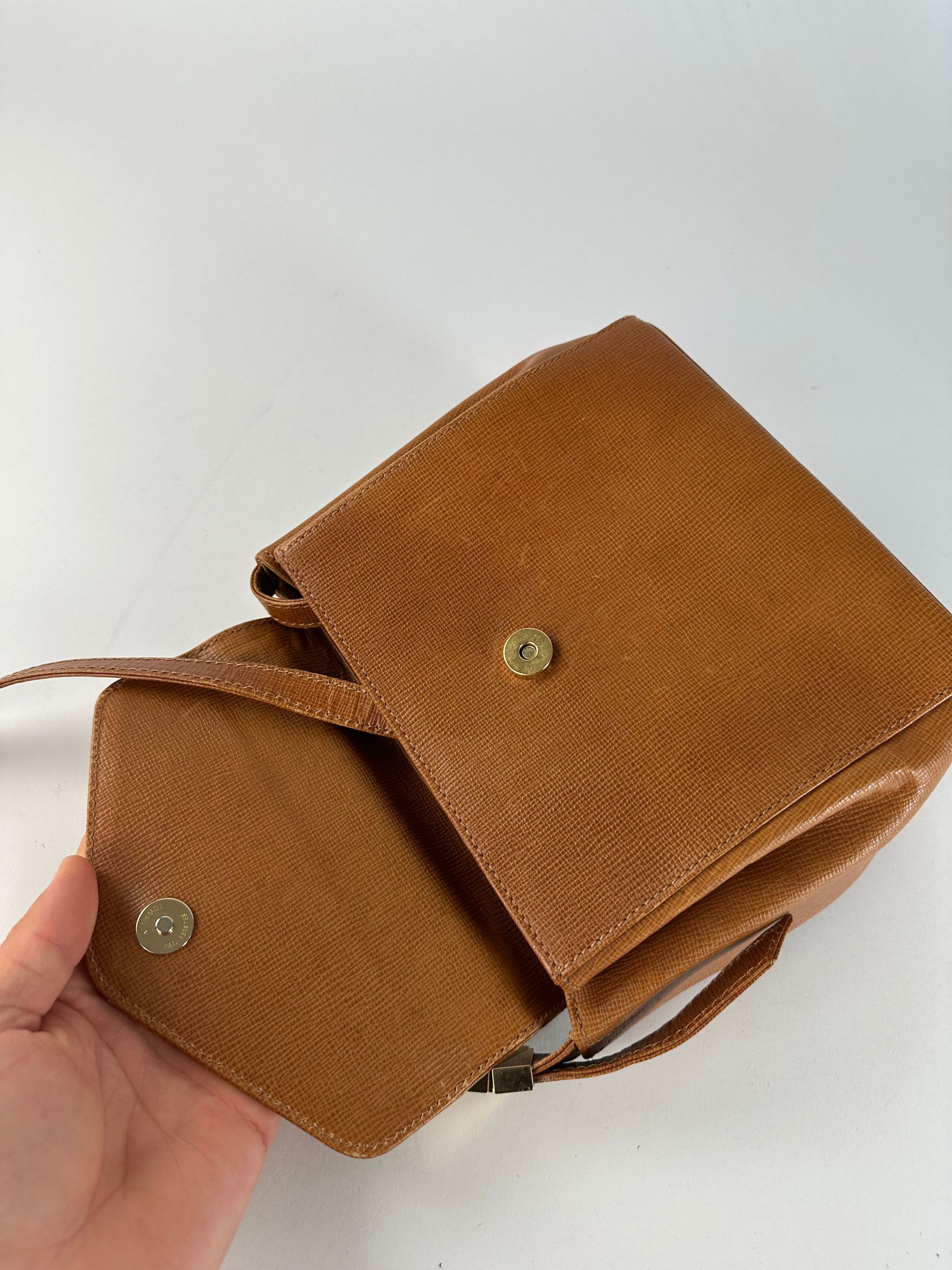 Courreges Vintage Textured Leather Shoulder Bag Tan Gold Y2K Size ONE SIZE - 5 Thumbnail