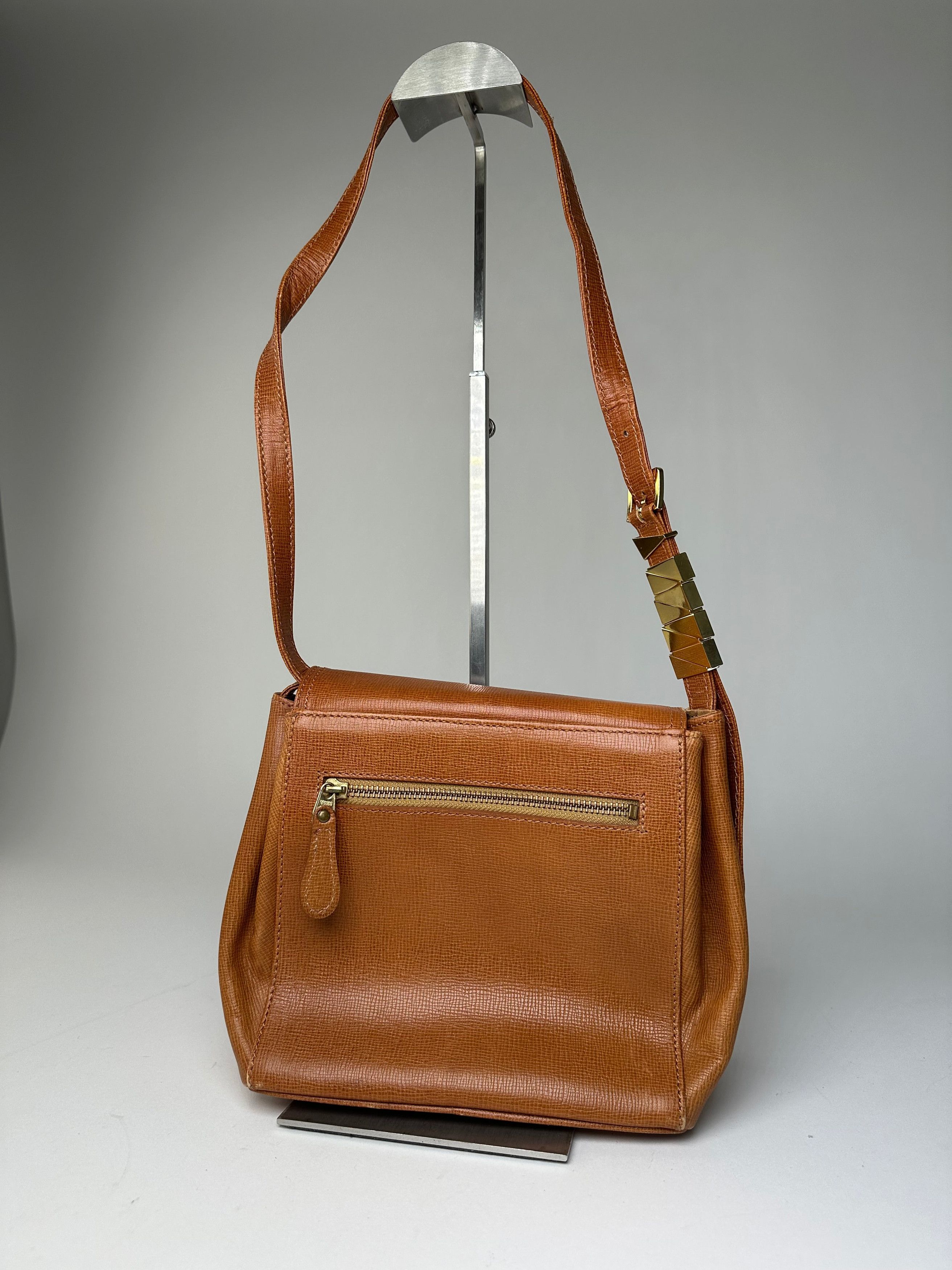 Courreges Vintage Textured Leather Shoulder Bag Tan Gold Y2K Size ONE SIZE - 2 Thumbnail