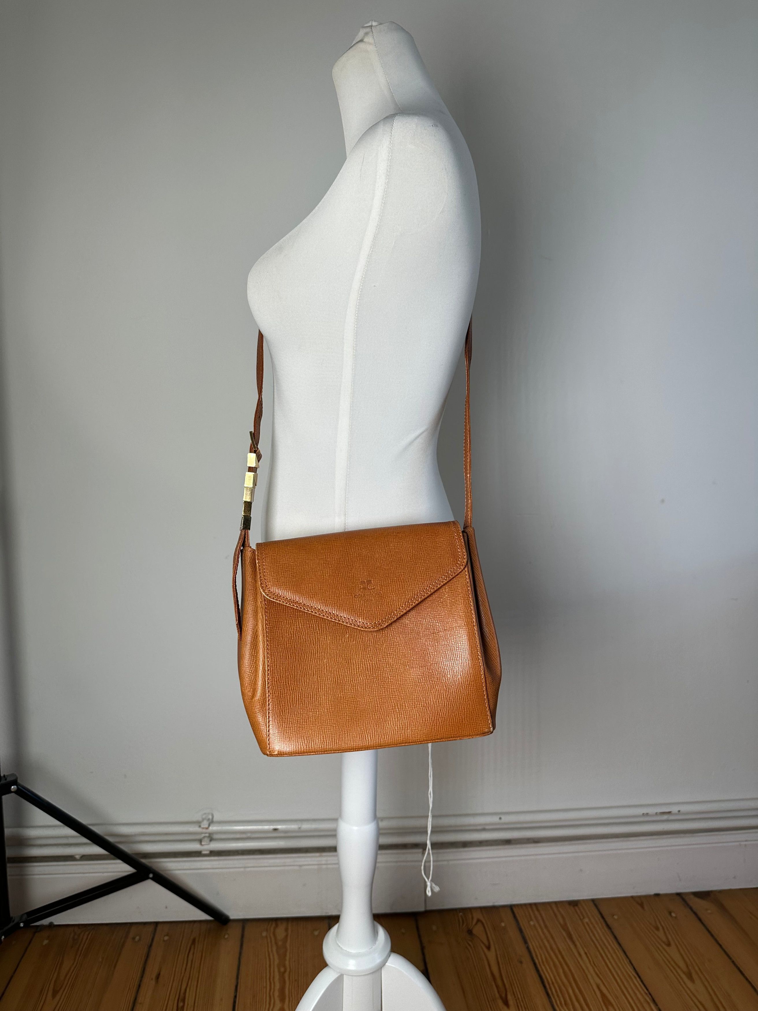 Courreges Vintage Textured Leather Shoulder Bag Tan Gold Y2K Size ONE SIZE - 6 Thumbnail