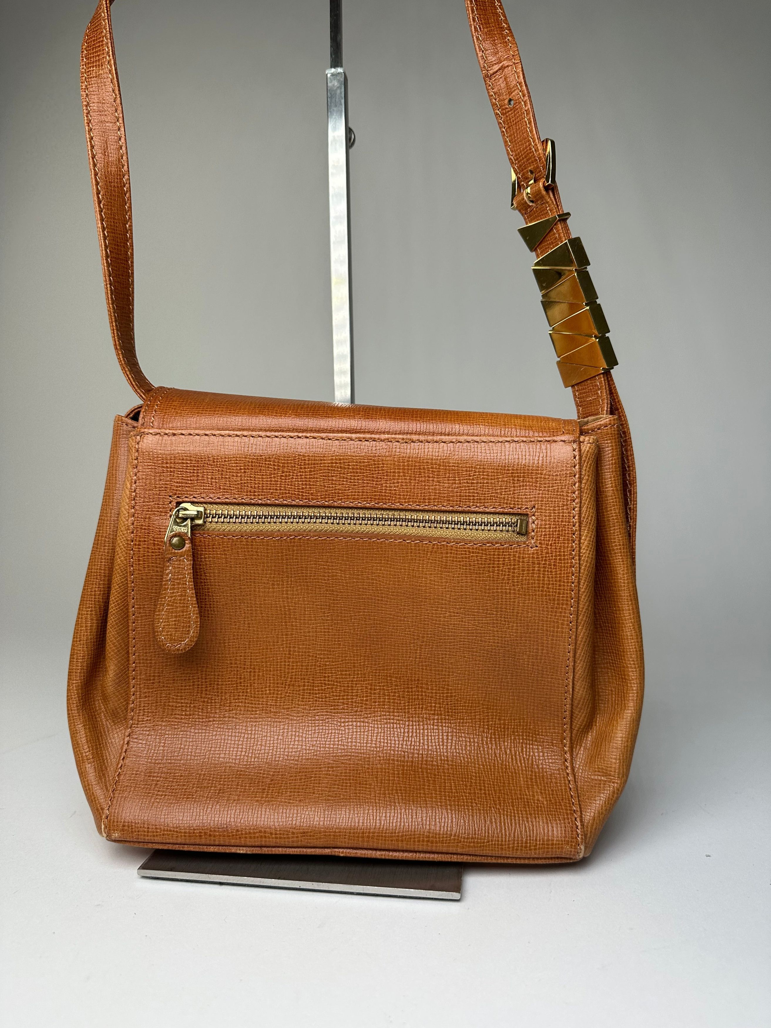 Courreges Vintage Textured Leather Shoulder Bag Tan Gold Y2K Size ONE SIZE - 14 Thumbnail