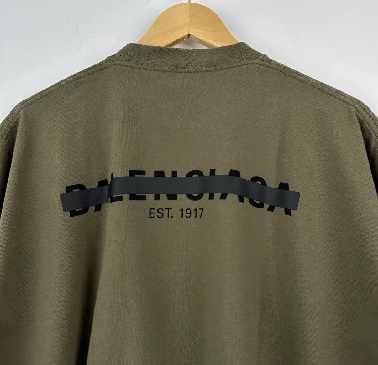 Balenciaga Green Graphic Short Sleeve Tee Size US L / EU 52-54 / 3 - 4 Thumbnail