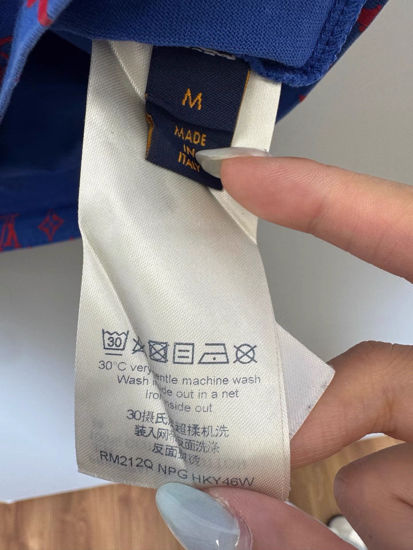 Louis Vuitton Gradient Monogram Blue Tee Size US M / EU 48-50 / 2 - 4 Thumbnail