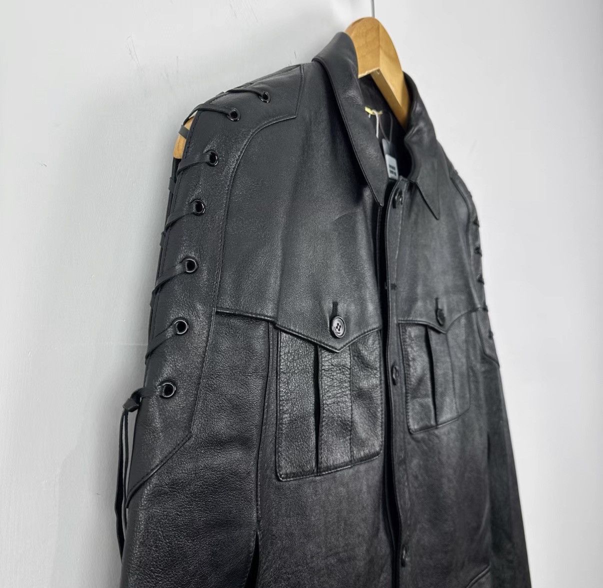 Saint Laurent Paris Sleek Black Sleeveless Leather Jacket Size US XS / EU 42 / 0 - 5 Thumbnail