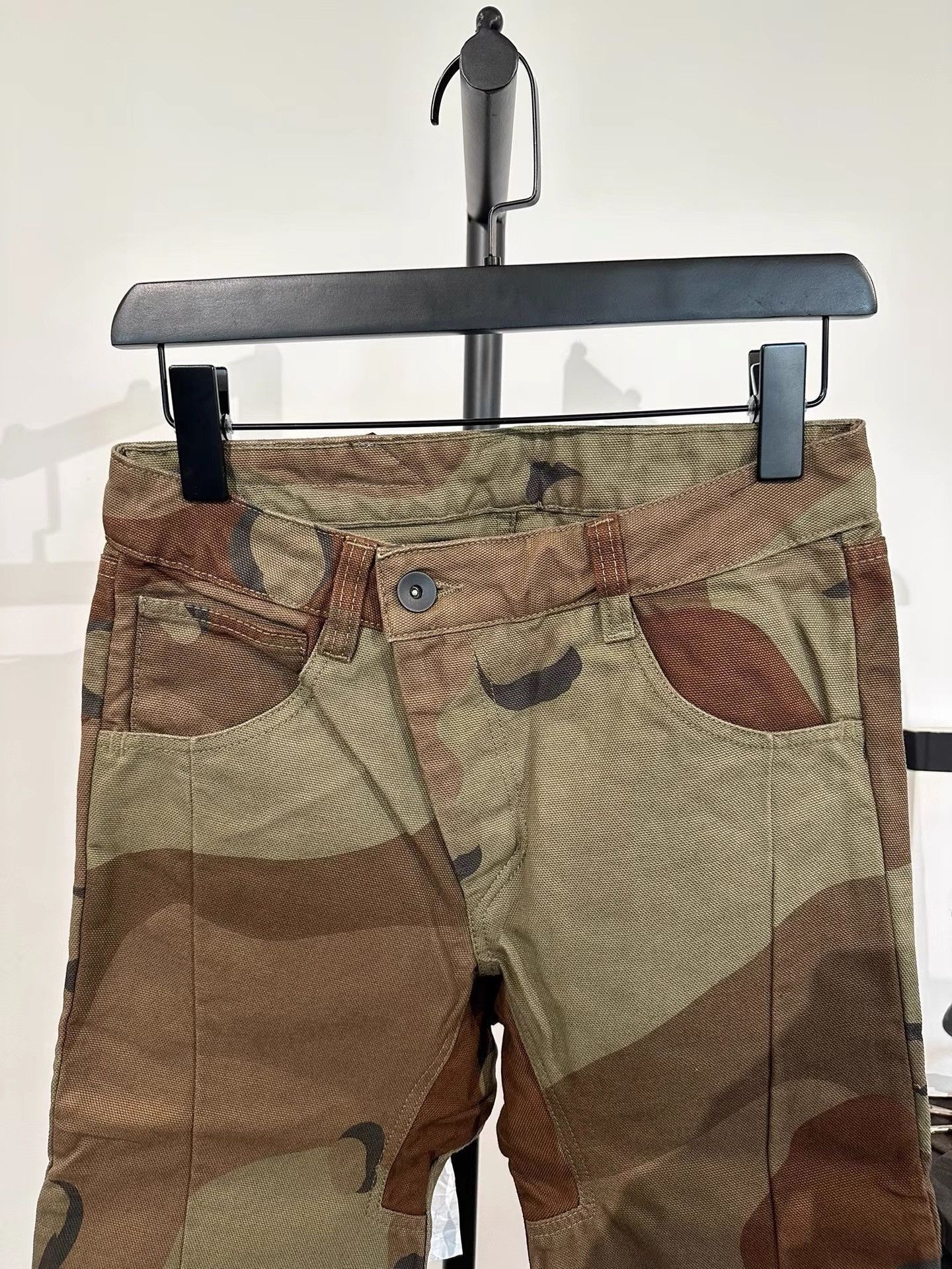 11 By Boris Bidjan Saberi Camouflage Low Crotch Pants Size US 32 / EU 48 - 2 Thumbnail