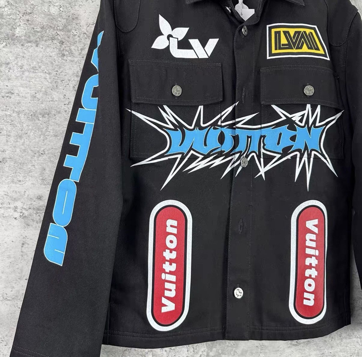 Louis Vuitton Graffiti Print Denim Jacket Size US M / EU 48-50 / 2 - 3 Thumbnail
