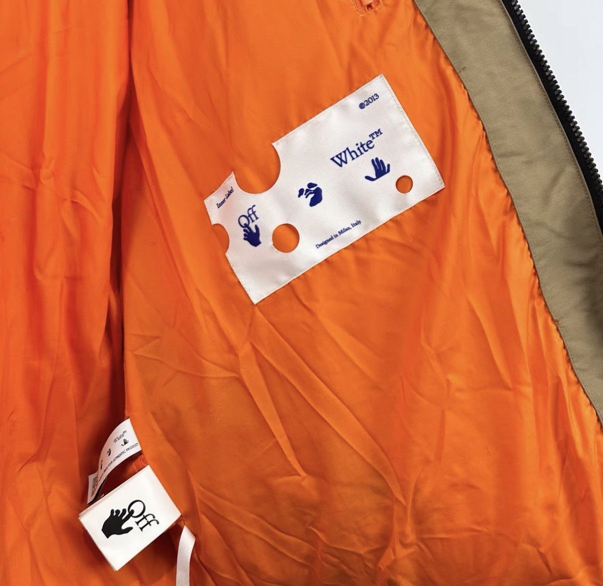 Off-White Beige Down Jacket with Letter Prints Size US L / EU 52-54 / 3 - 4 Thumbnail