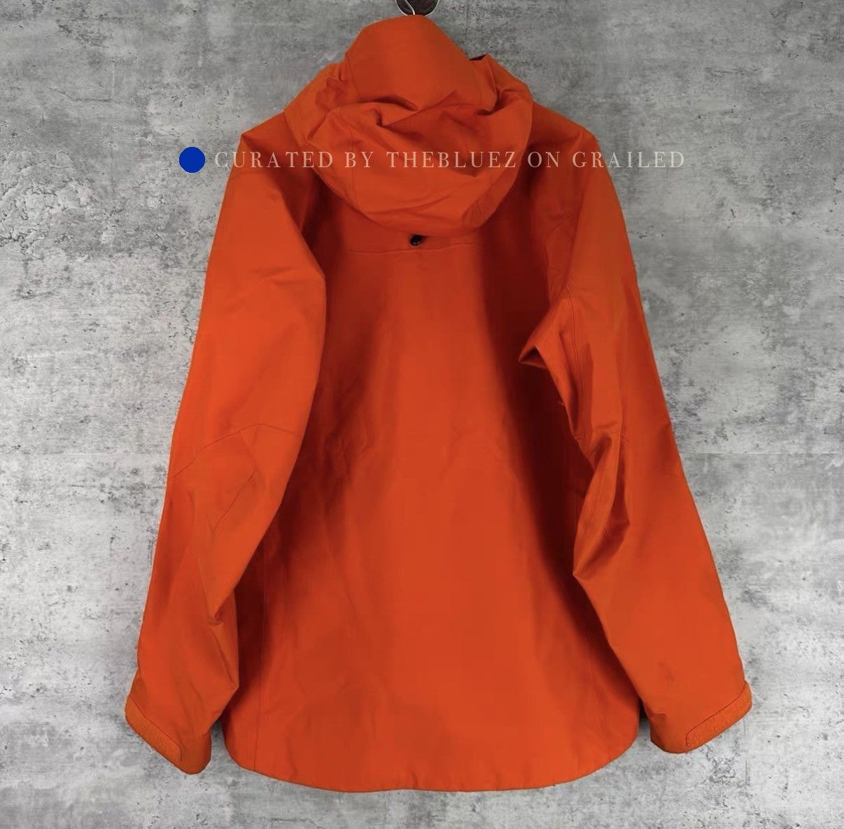 Arc'teryx Hooded Hard Shell Jacket in Vibrant Orange Size US L / EU 52-54 / 3 - 2 Thumbnail