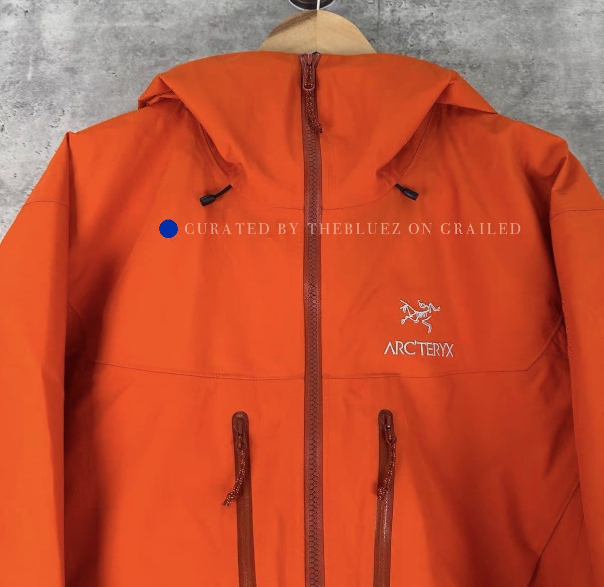 Arc'teryx Hooded Hard Shell Jacket in Vibrant Orange Size US L / EU 52-54 / 3 - 3 Thumbnail