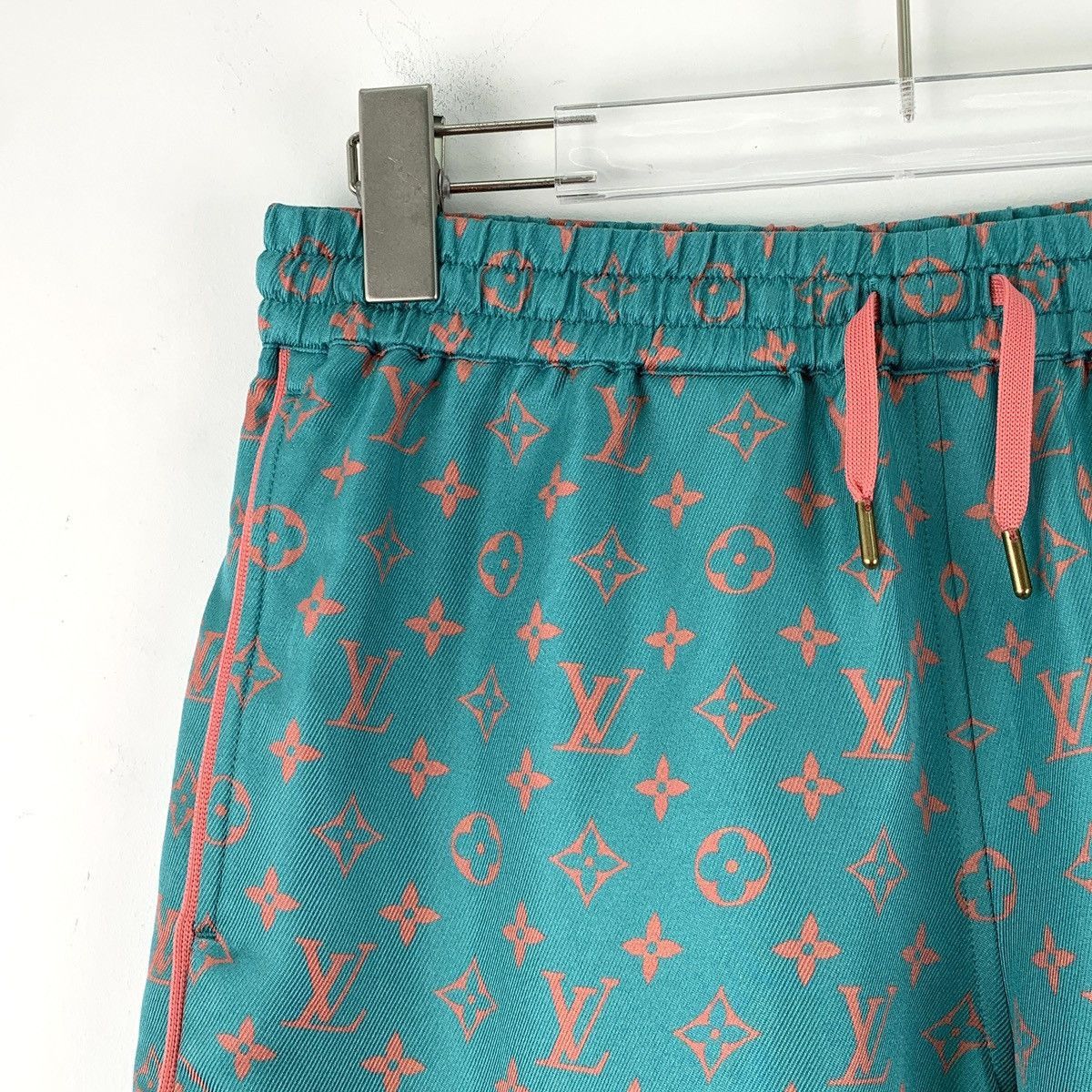 Louis Vuitton Monogram Print Silk Shorts in Green Size US 32 / EU 48 - 3 Thumbnail
