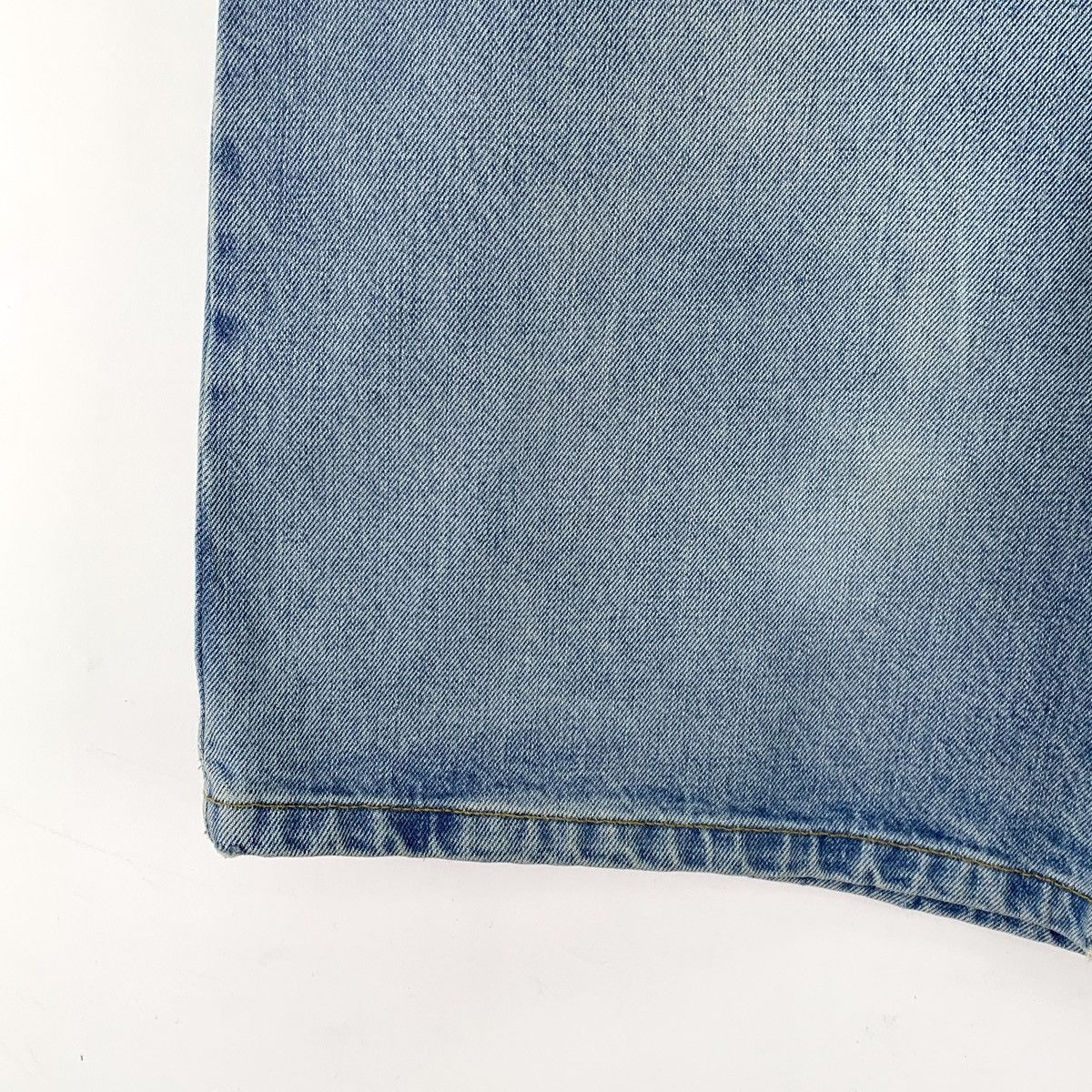 Louis Vuitton Blue Denim Shorts with Logo Patch Size US 32 / EU 48 - 2 Thumbnail