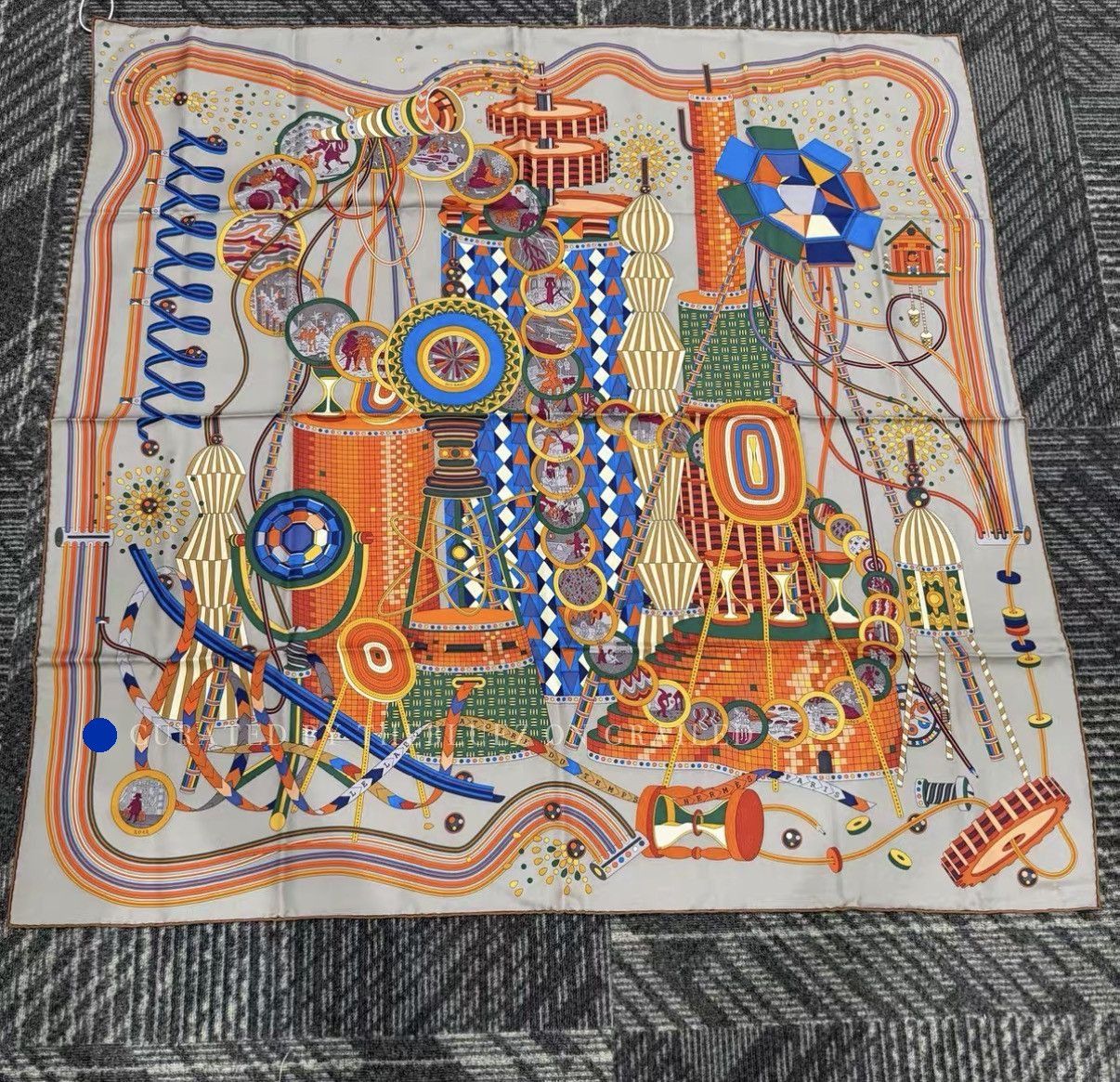 Hermes Silk Scarf in Vibrant Orange Color Size ONE SIZE - 5 Thumbnail