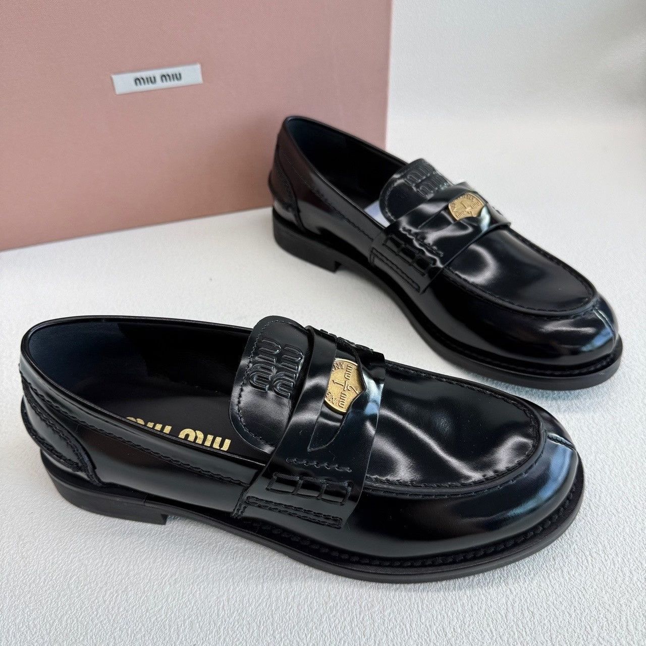 Miu Miu Miu Miu Penny Coin Leather Loafers Size 36 Size US 6 / IT 36 - 5 Thumbnail