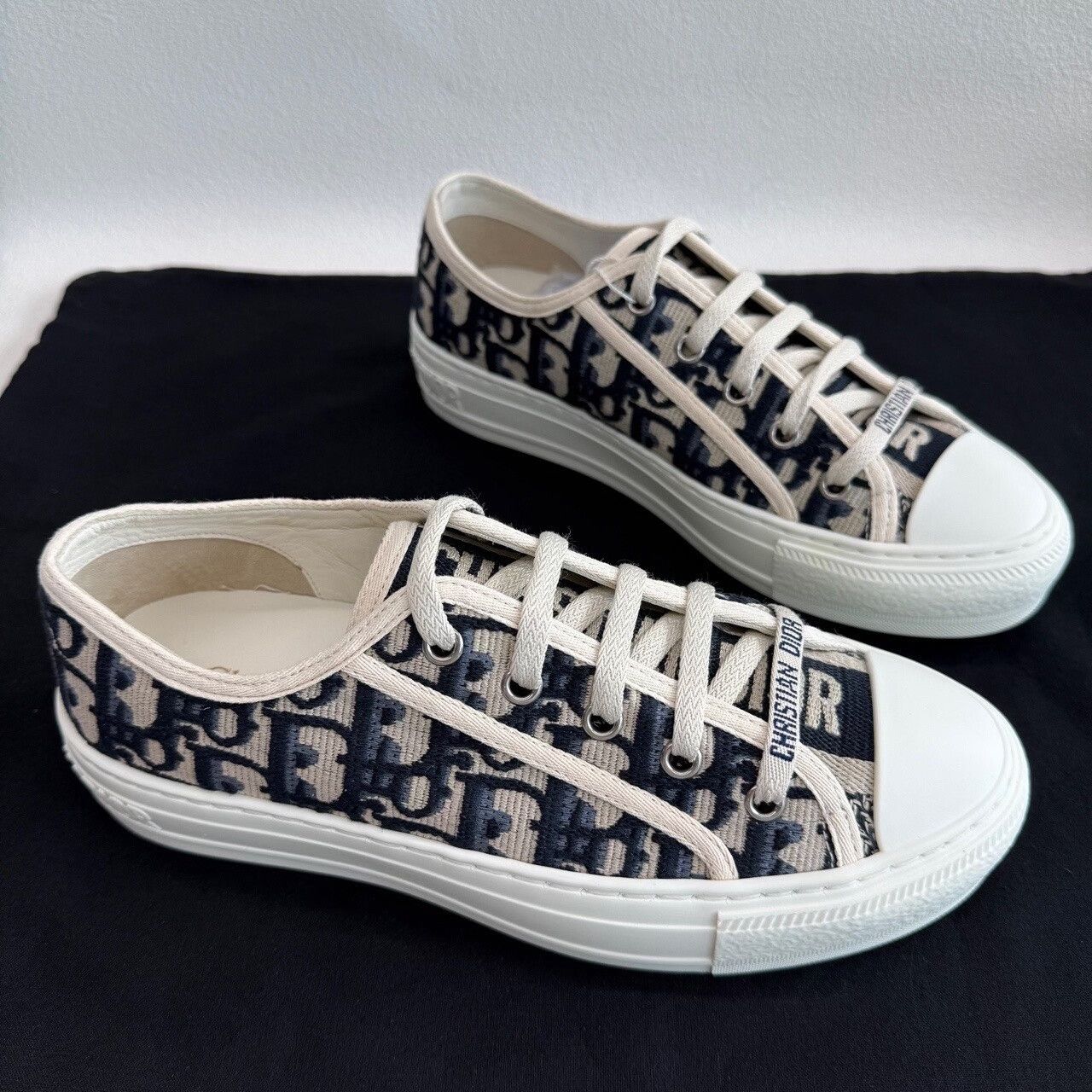 Dior Dior Walk'n'Dior Oblique Low-Top Sneakers Size 36.5 Size US 6.5 / IT 36.5 - 4 Thumbnail