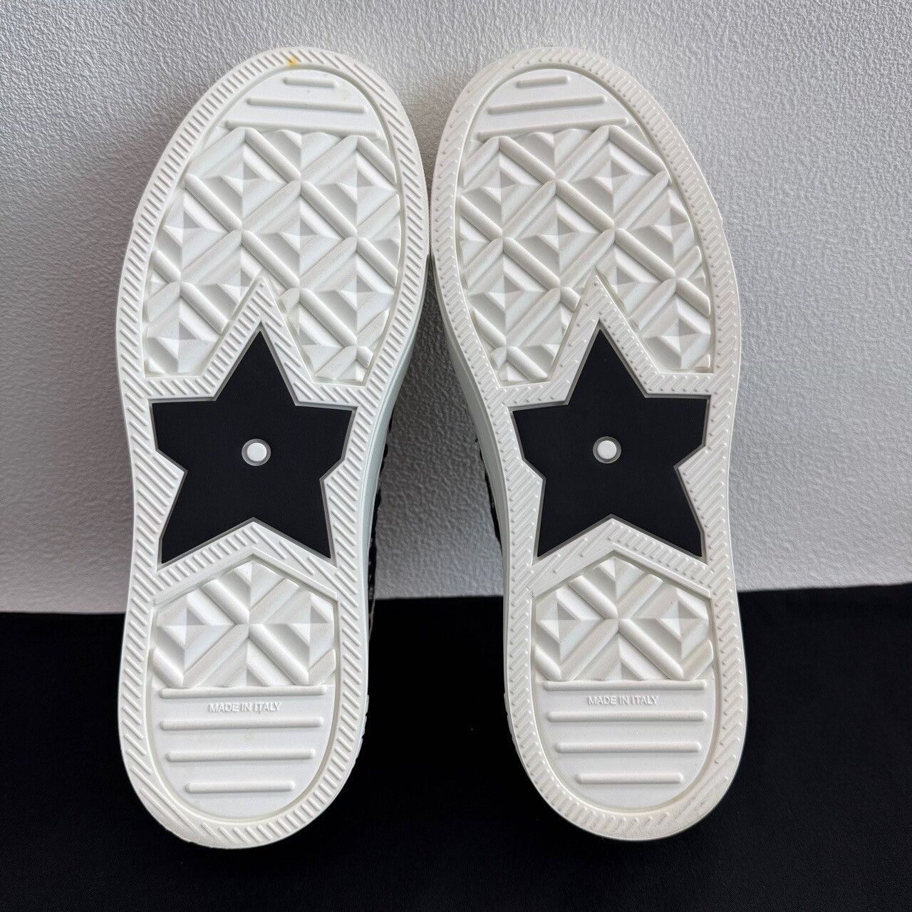 Dior Dior Walk'n'Dior Oblique Low-Top Sneakers Size 36.5 Size US 6.5 / IT 36.5 - 8 Thumbnail