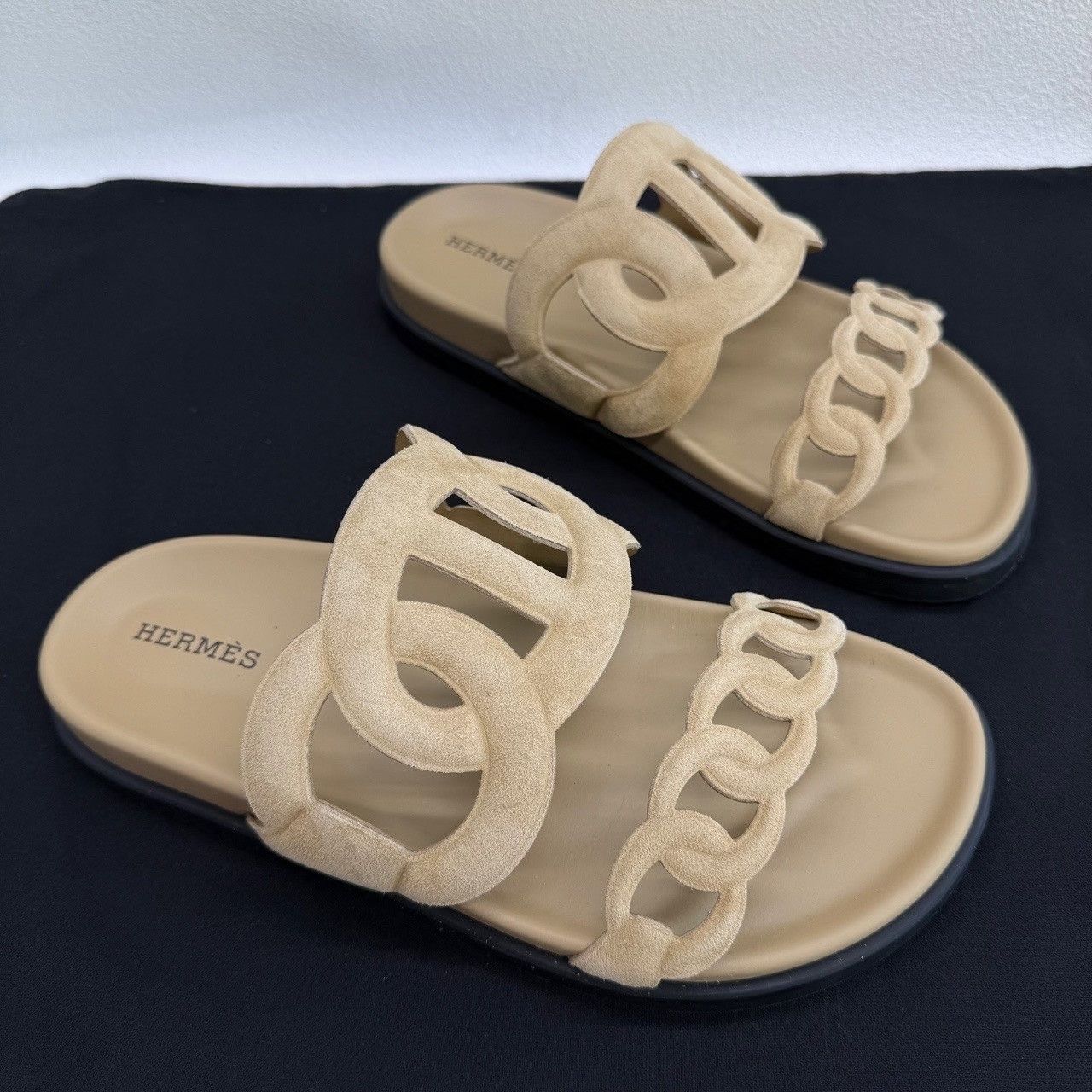 Hermes Hermès Suede Sandals Size 36.5 Size US 6.5 / IT 36.5 - 4 Thumbnail
