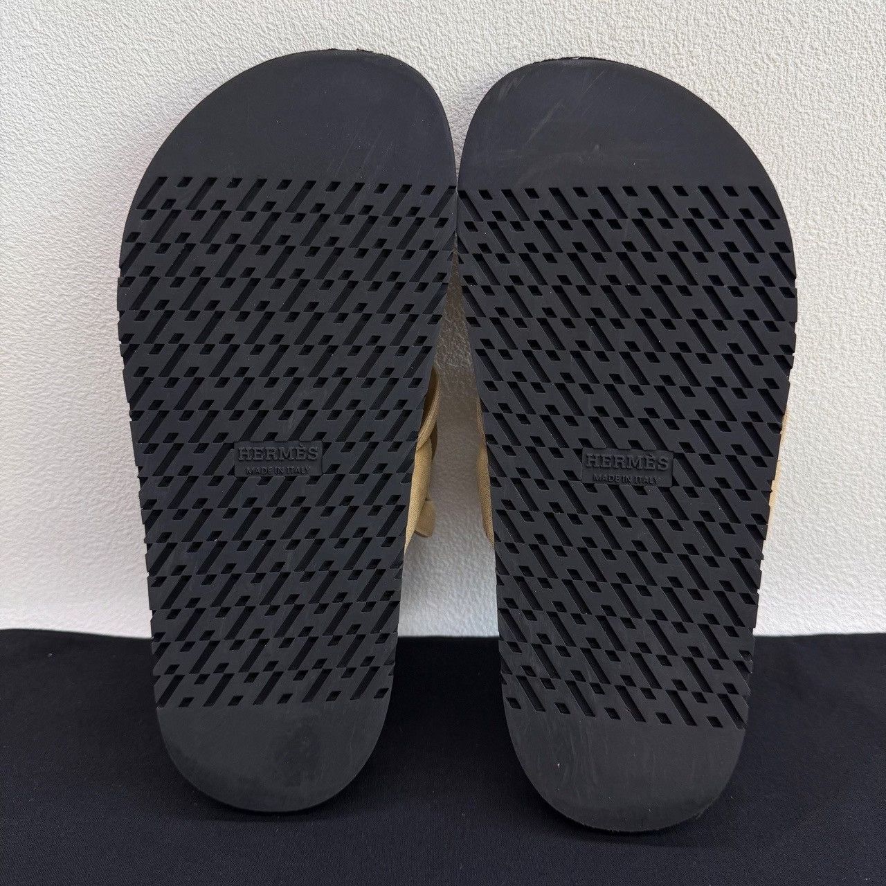 Hermes Hermès Suede Sandals Size 36.5 Size US 6.5 / IT 36.5 - 9 Thumbnail