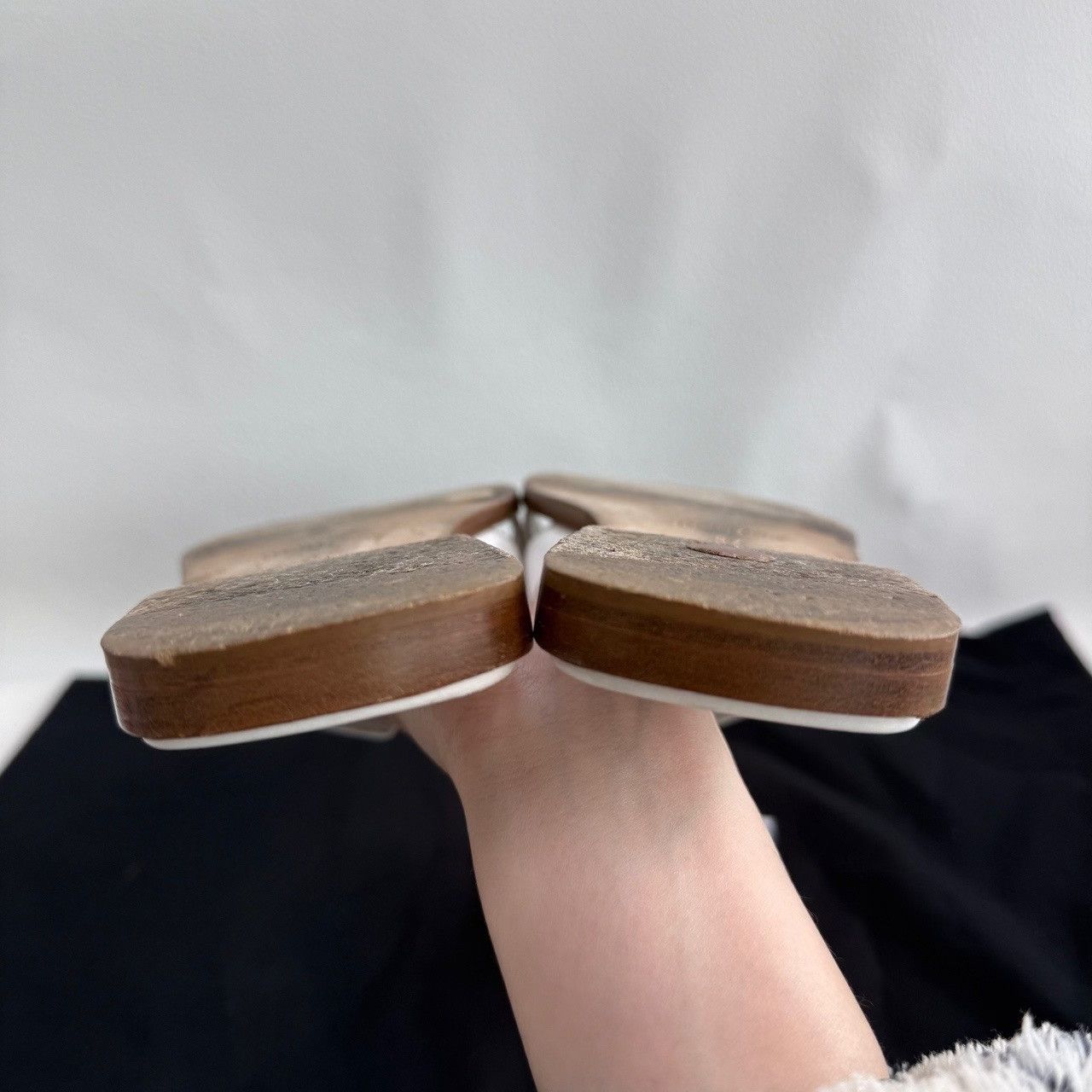 Hermes Hermes White Oran Sandals Size 37 Size US 7 / IT 37 - 7 Thumbnail