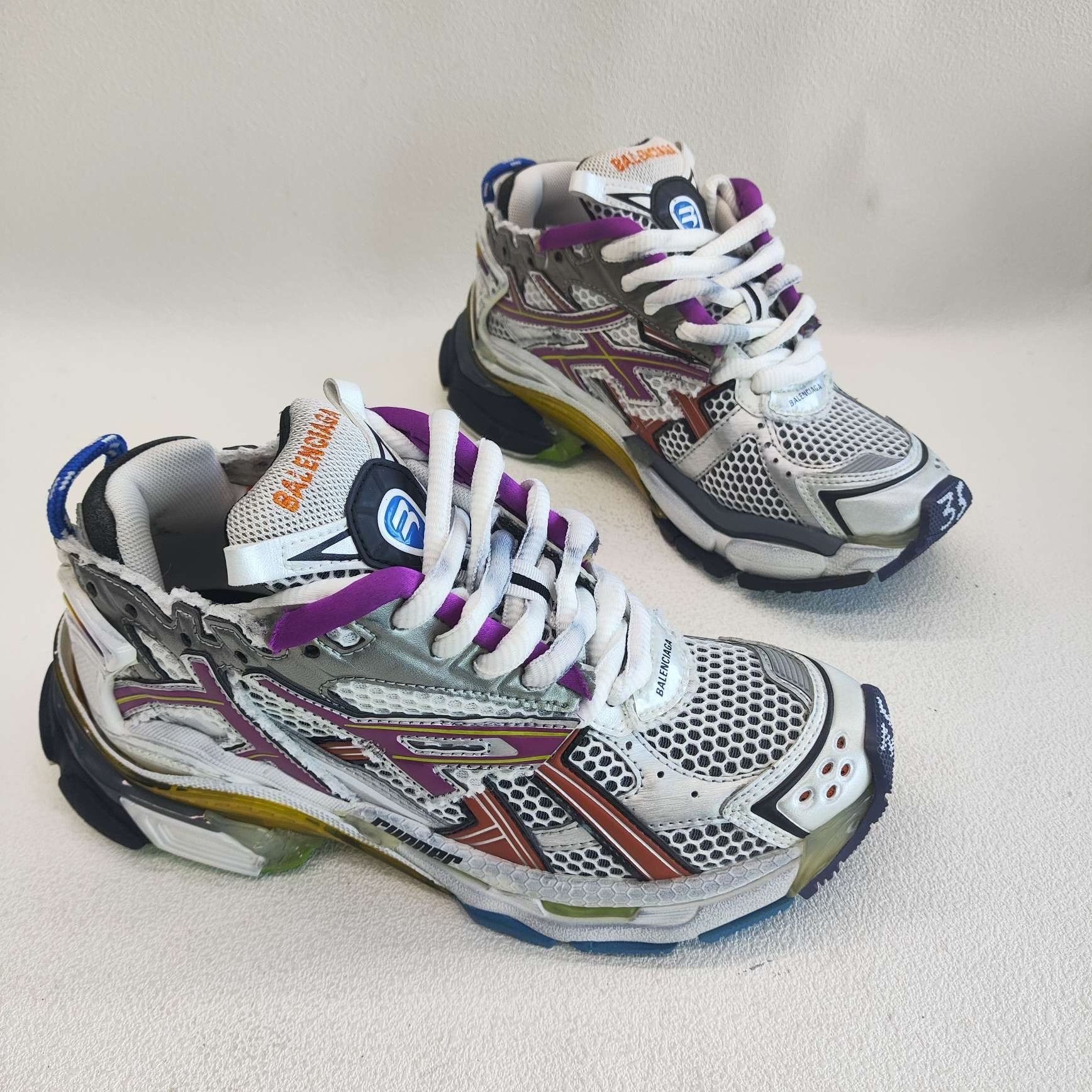 Balenciaga Balenciaga Multi Runner Sneakers Size 35 Size US 5 / IT 35 - 4 Thumbnail