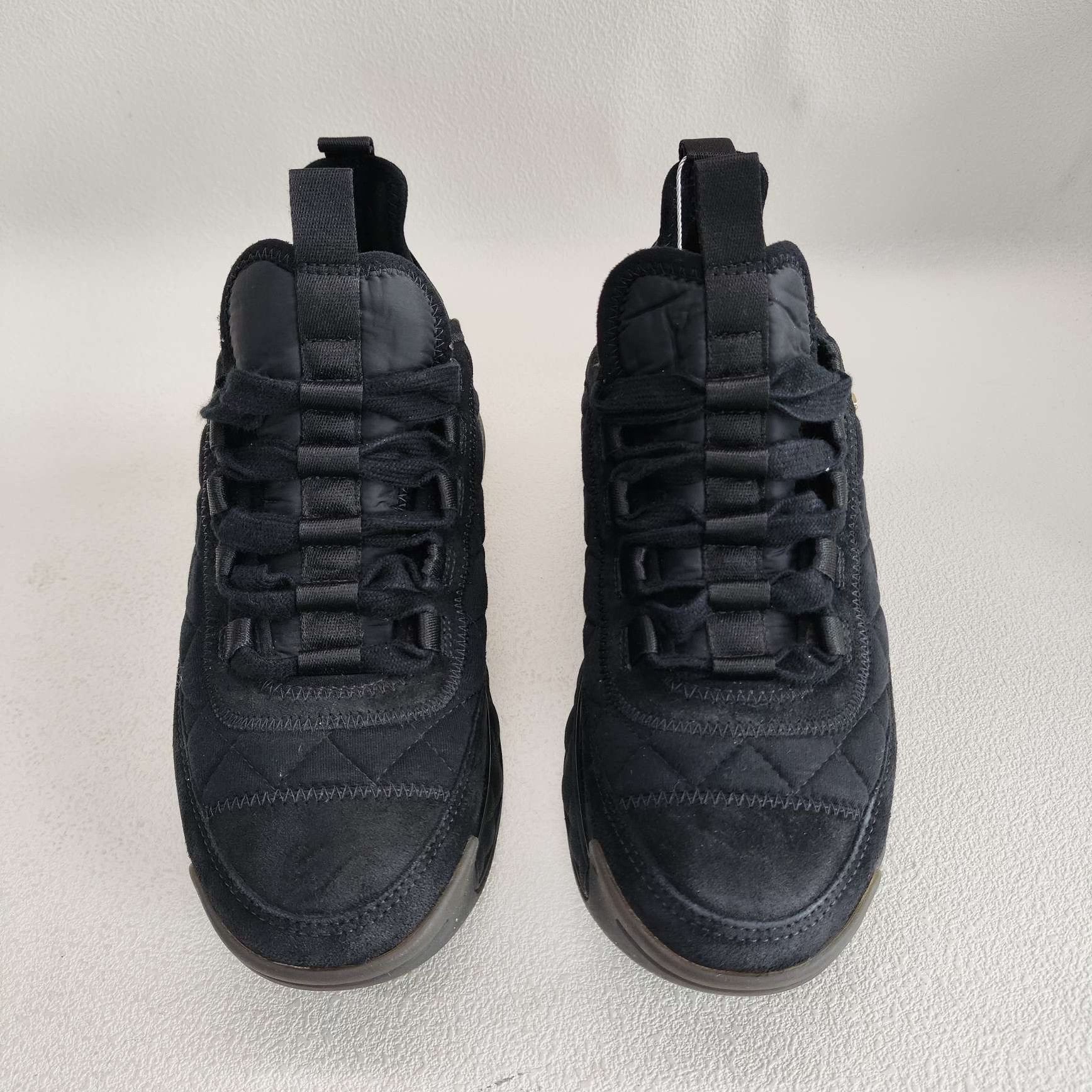 Chanel Chanel Quilted Suede Low-Top Sneakers Size 36 Size US 6 / IT 36 - 3 Thumbnail