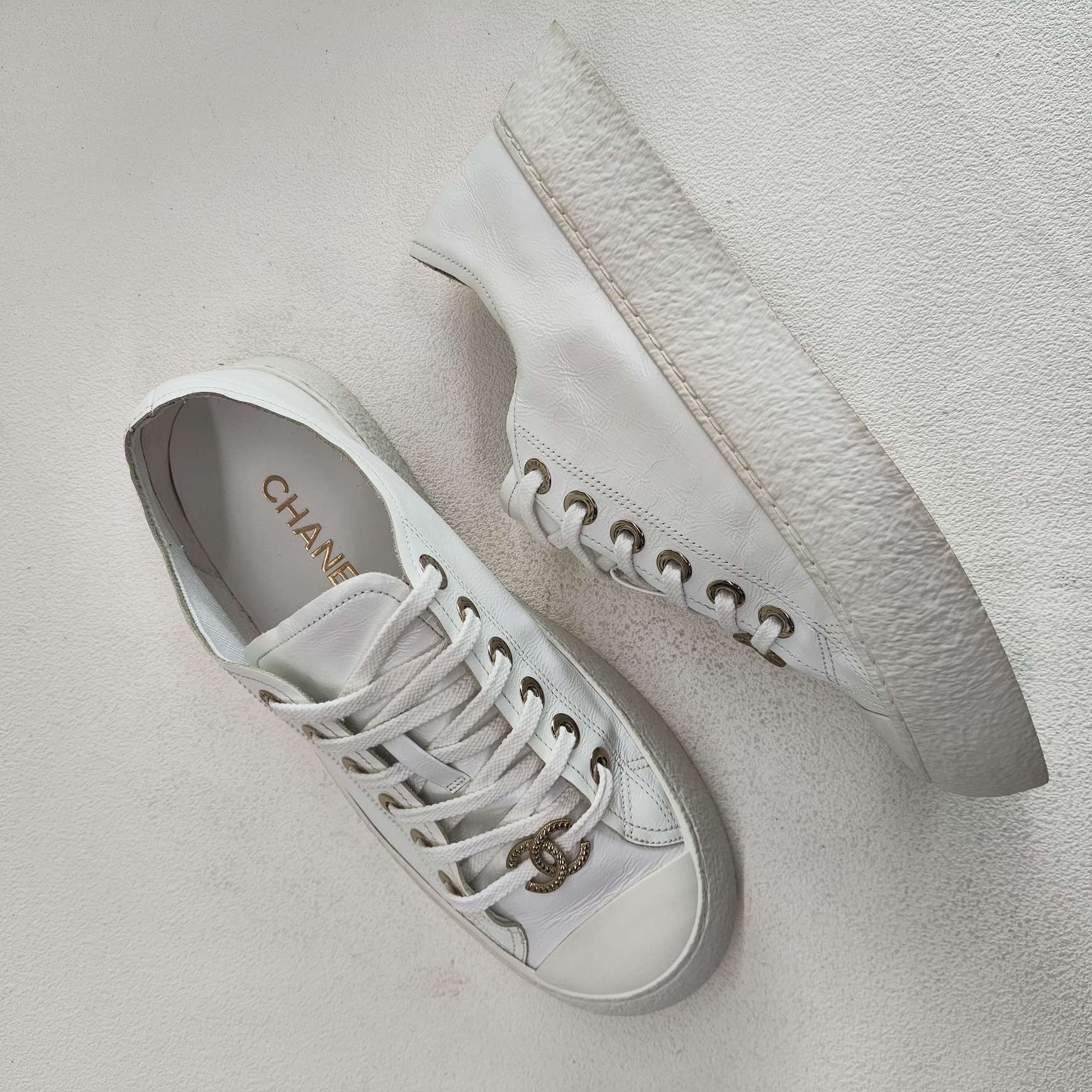 Chanel Chanel Platform CC Logo Low-Top Sneakers Size 39 Size US 8 / IT 38 - 9 Thumbnail
