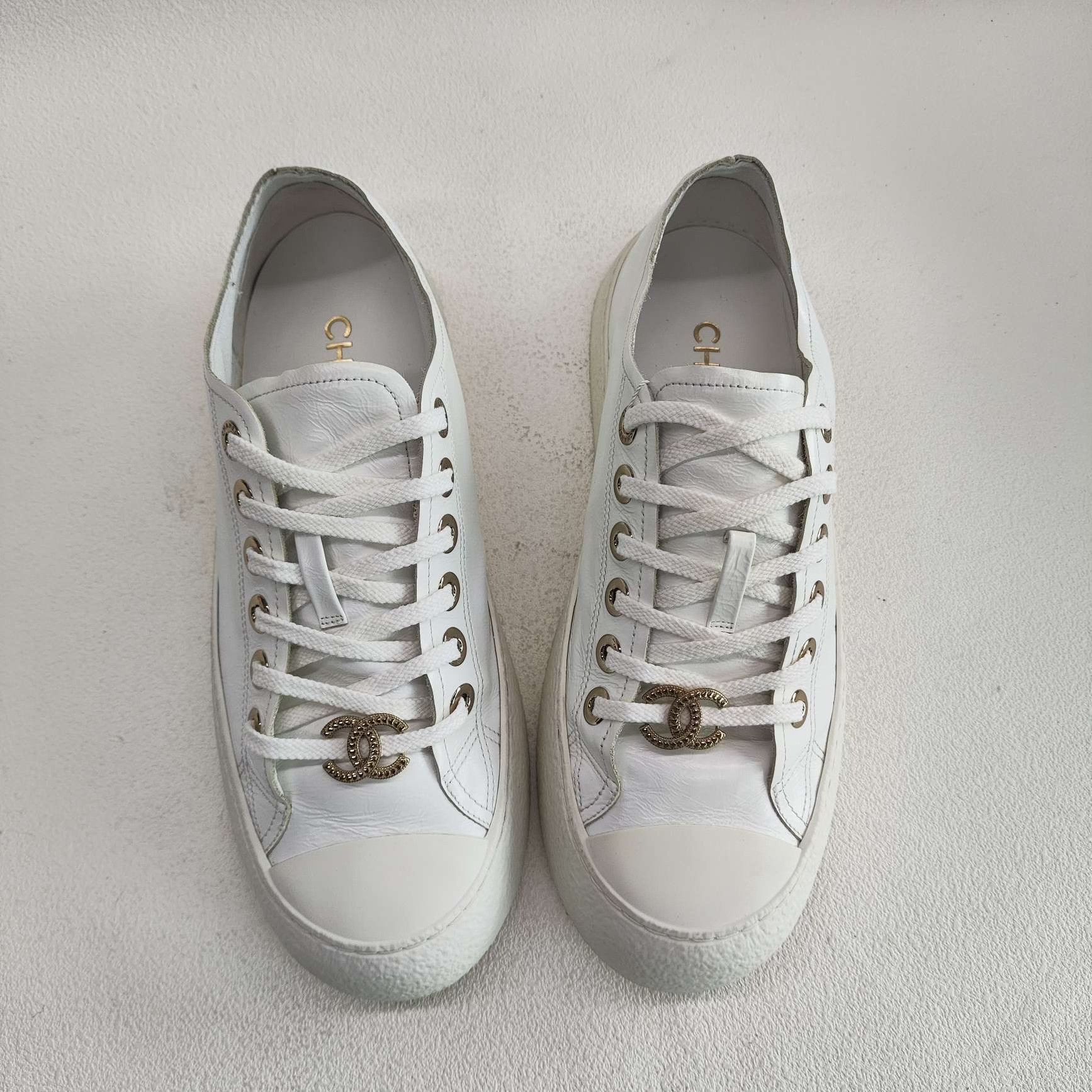 Chanel Chanel Platform CC Logo Low-Top Sneakers Size 39 Size US 8 / IT 38 - 10 Thumbnail